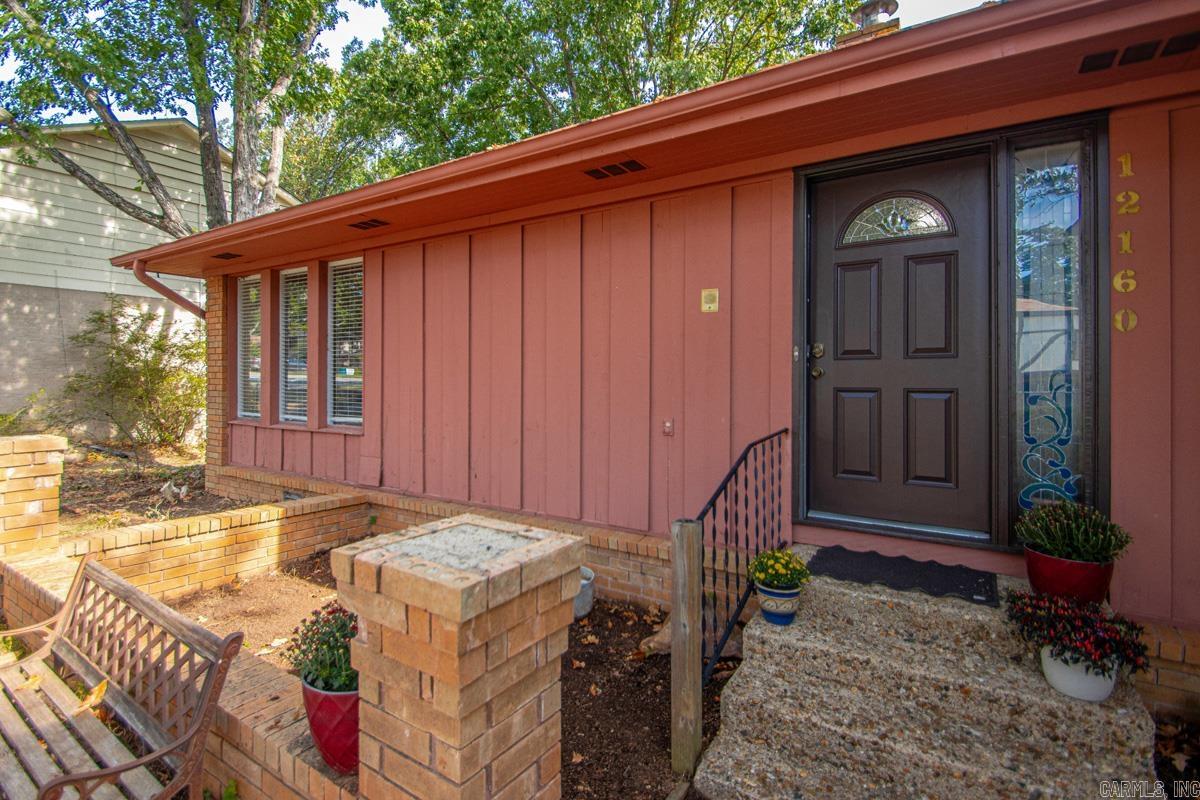 12160 Southridge Drive Little Rock, AR 72212