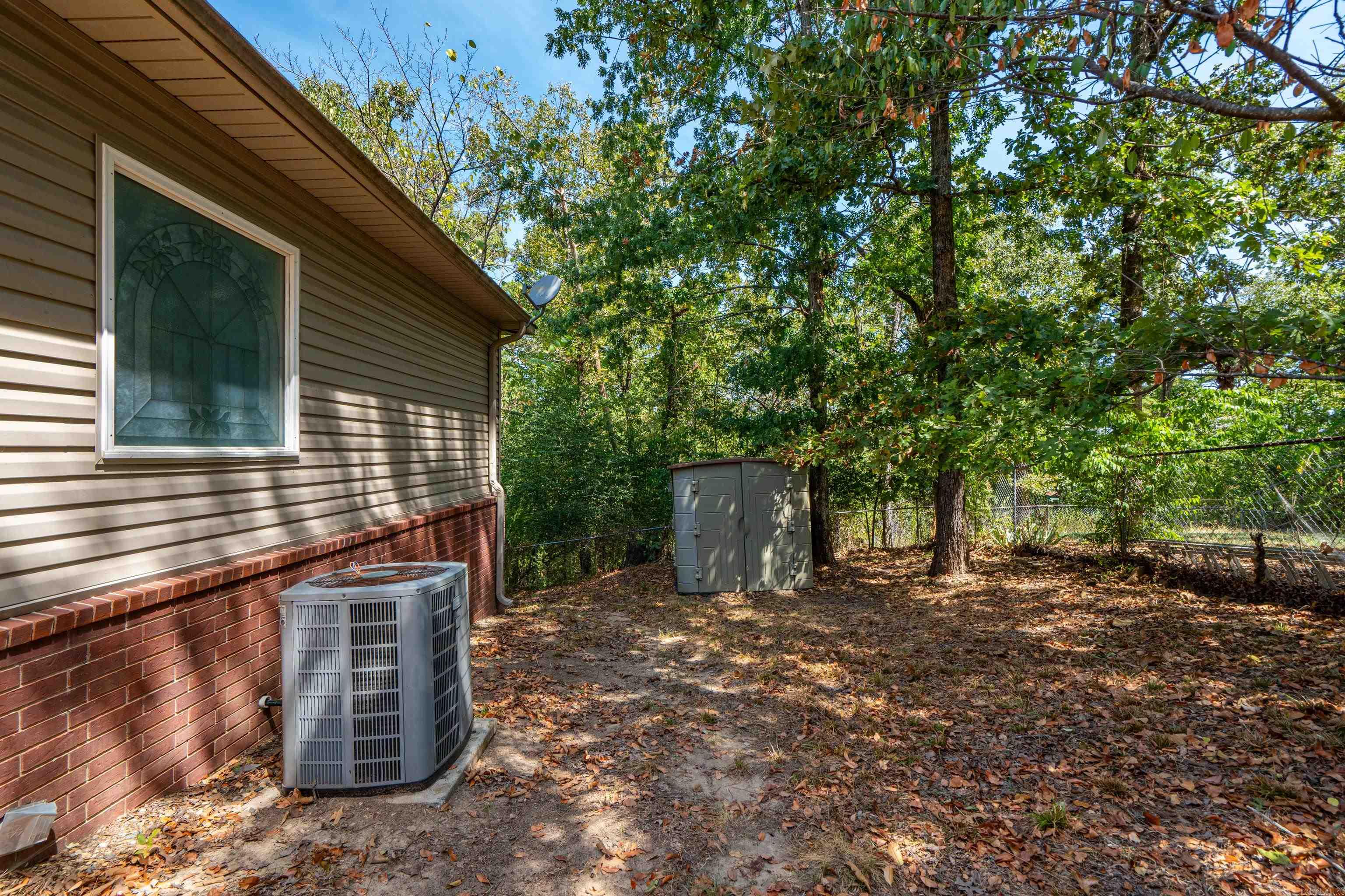 122 Grand Ridge Hot Springs, AR 71901
