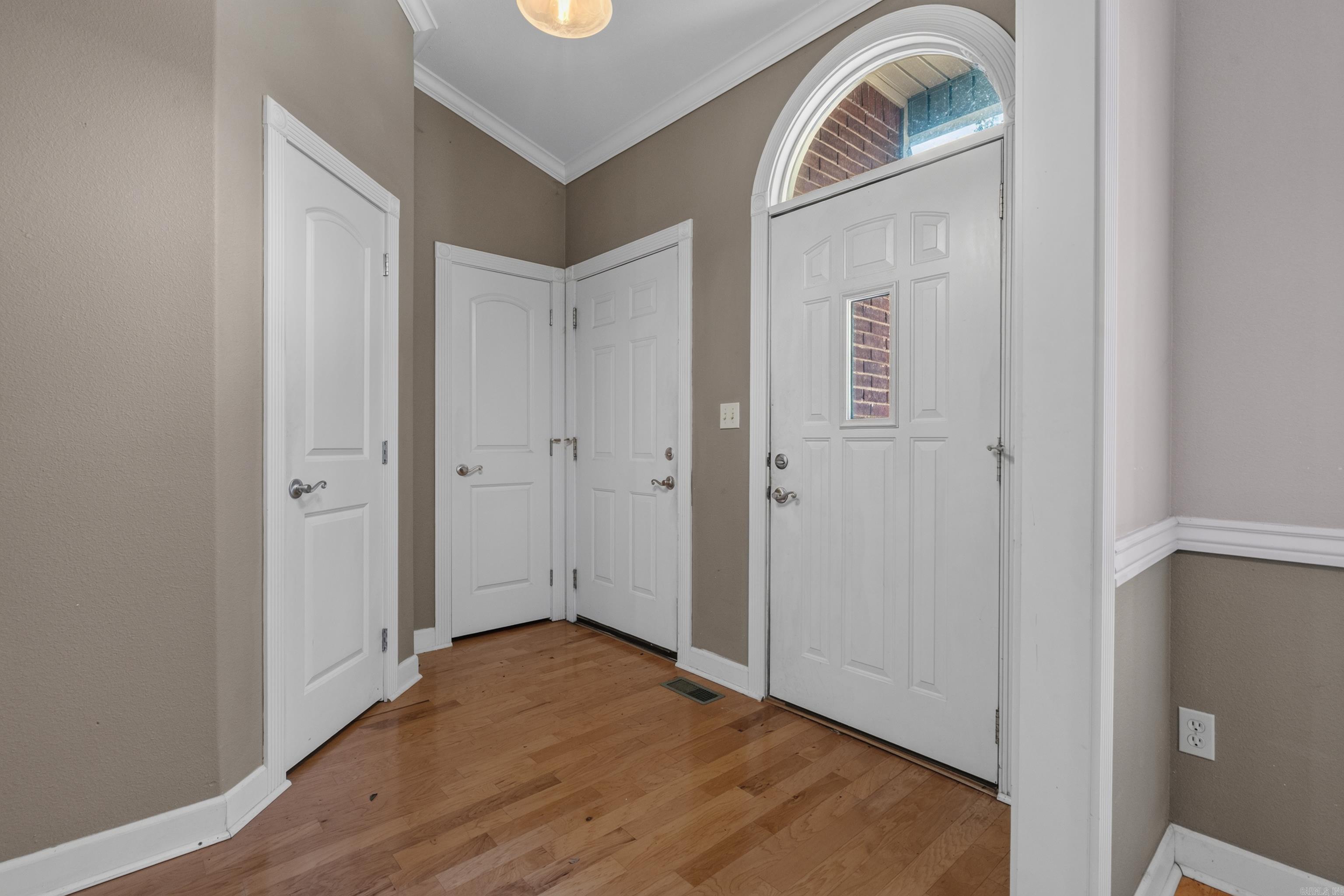 122 Grand Ridge Hot Springs, AR 71901