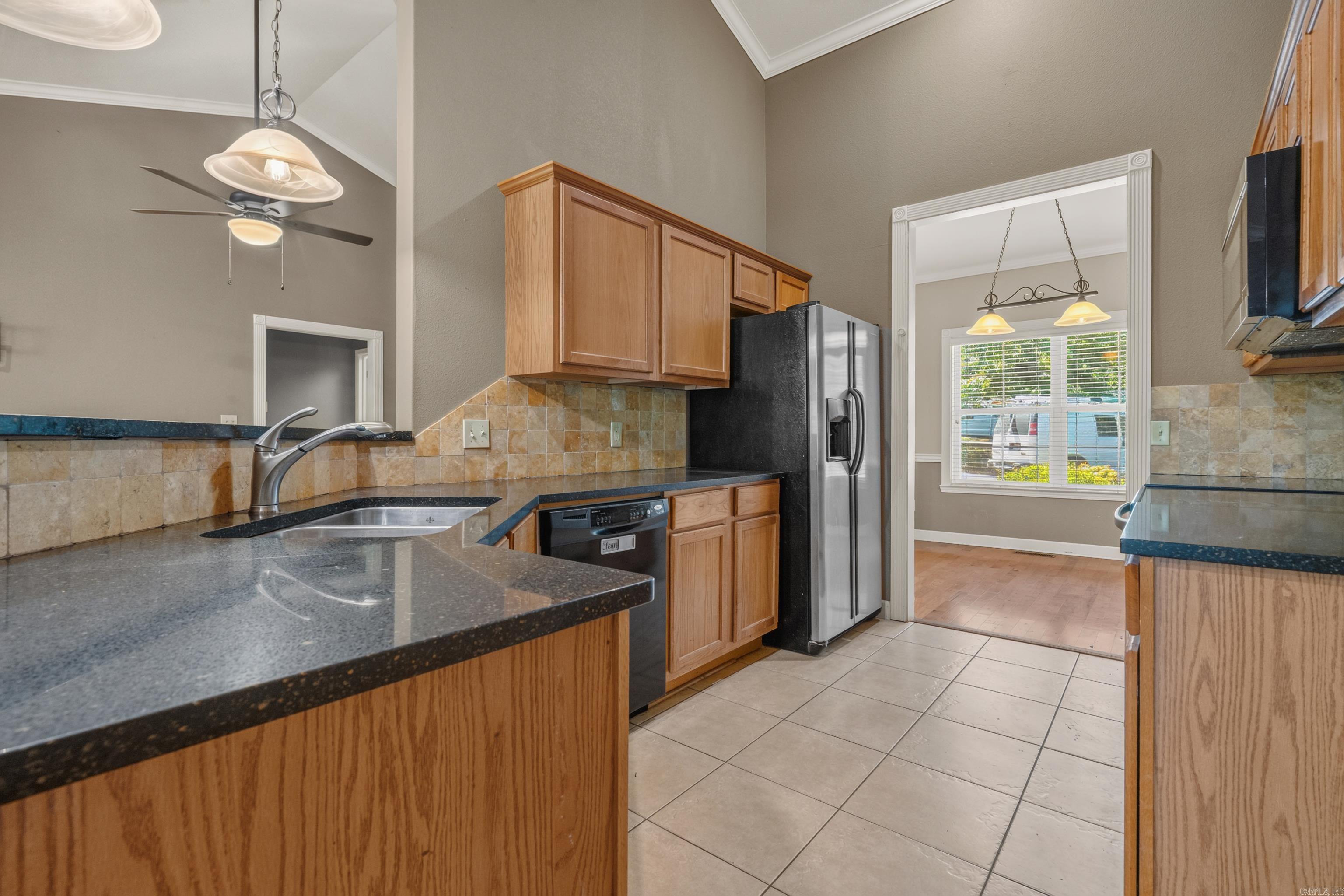 122 Grand Ridge Hot Springs, AR 71901