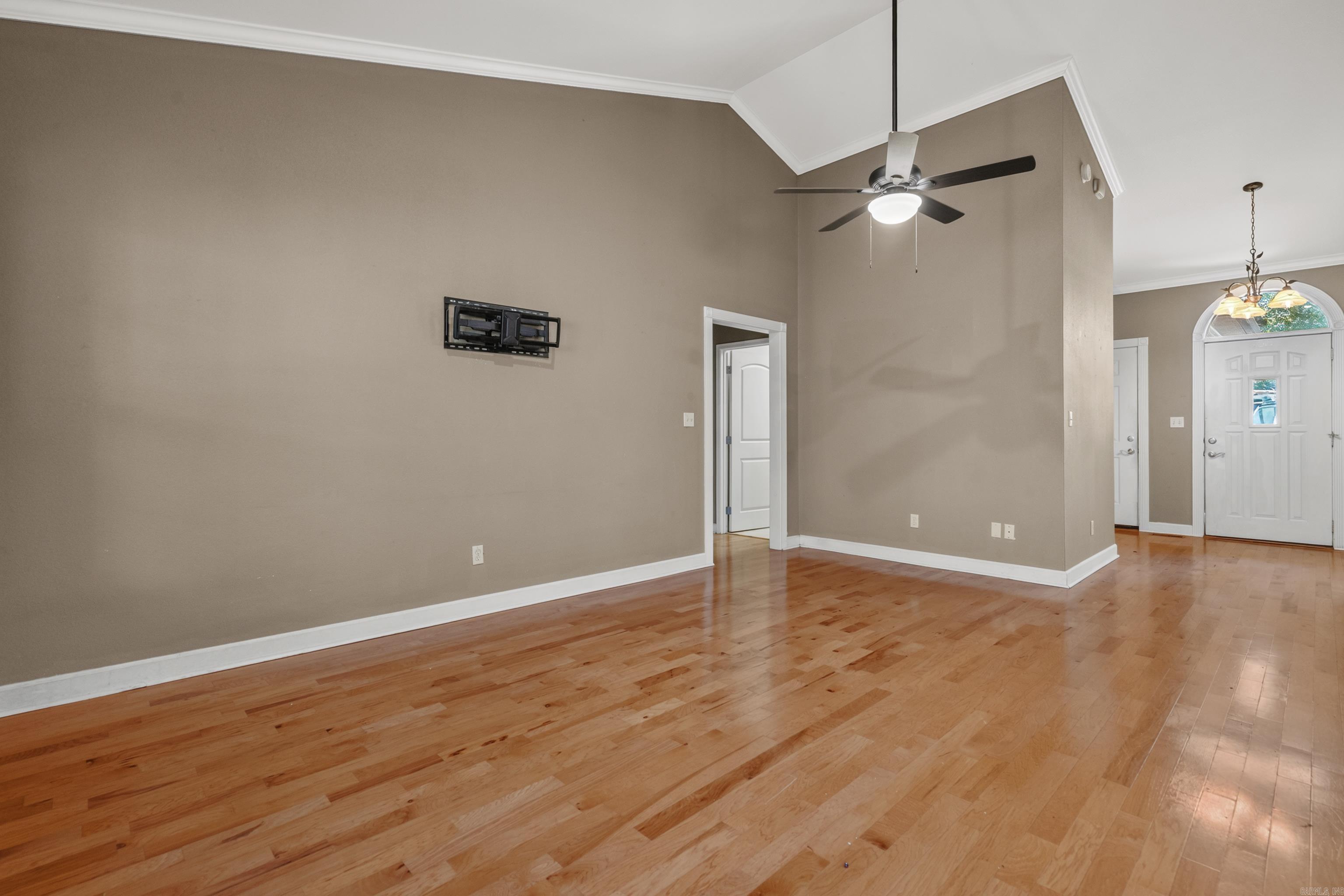 122 Grand Ridge Hot Springs, AR 71901