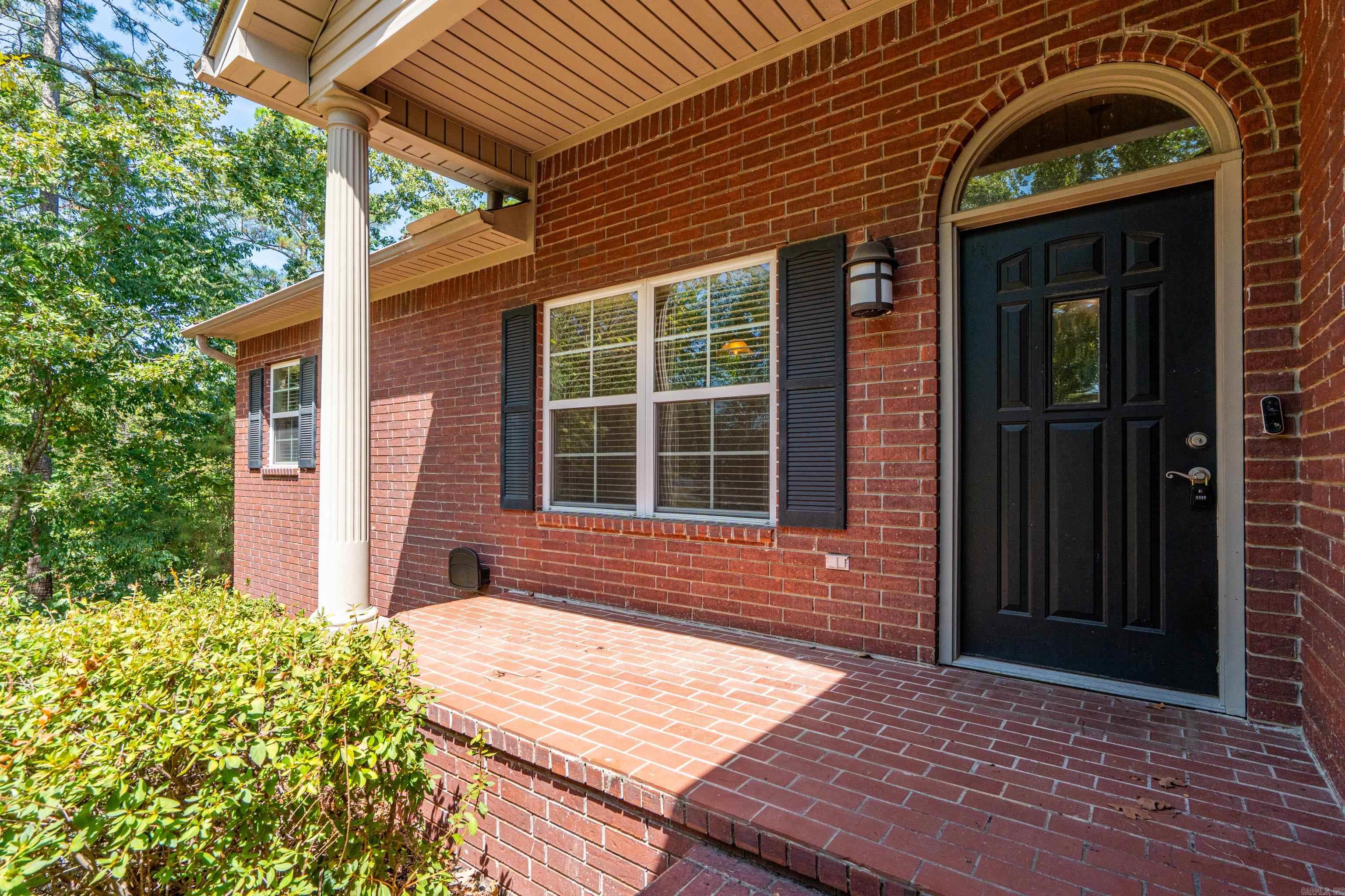 122 Grand Ridge Hot Springs, AR 71901