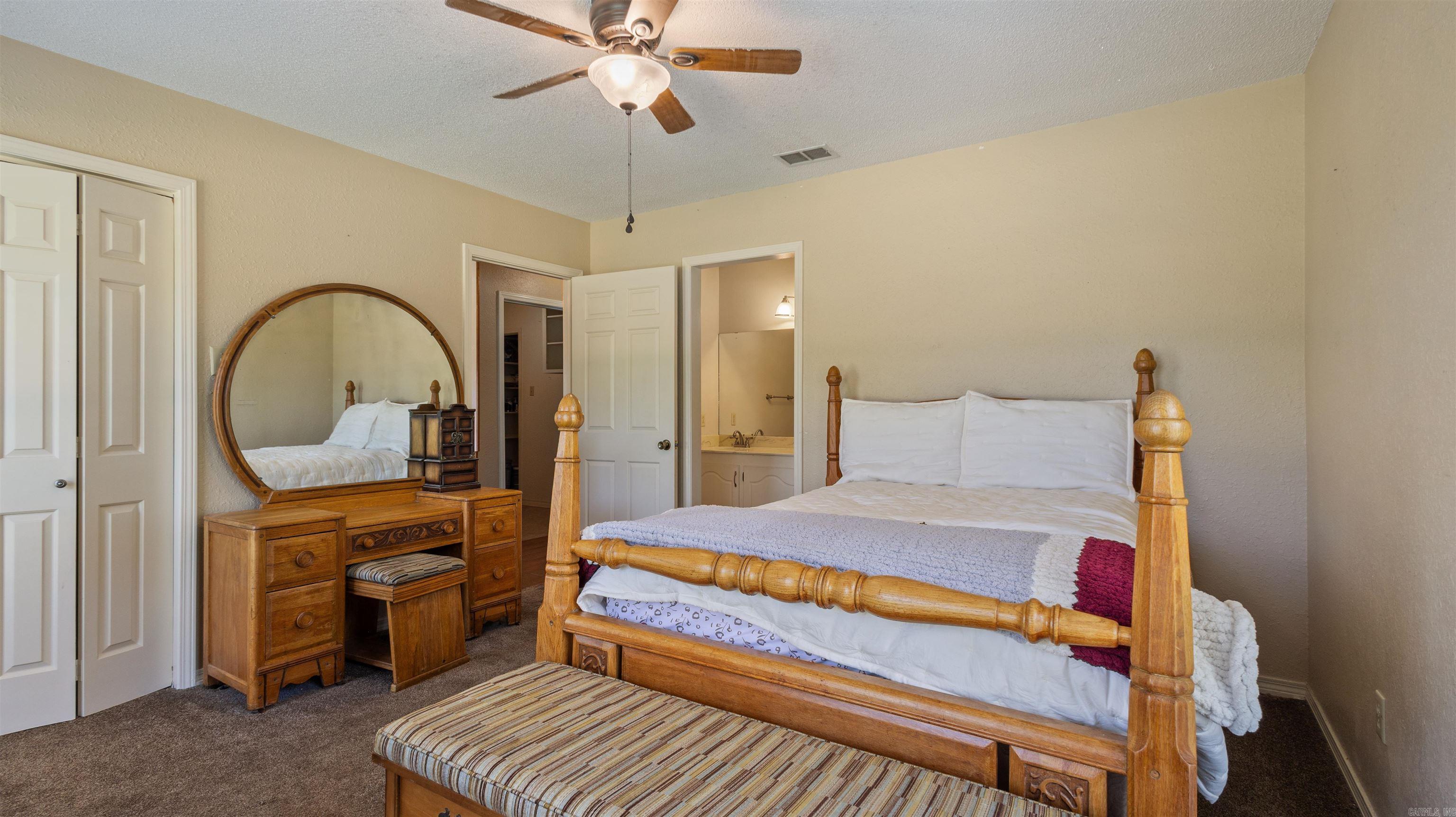 1070 CR 3772 Queen City, TX 75503