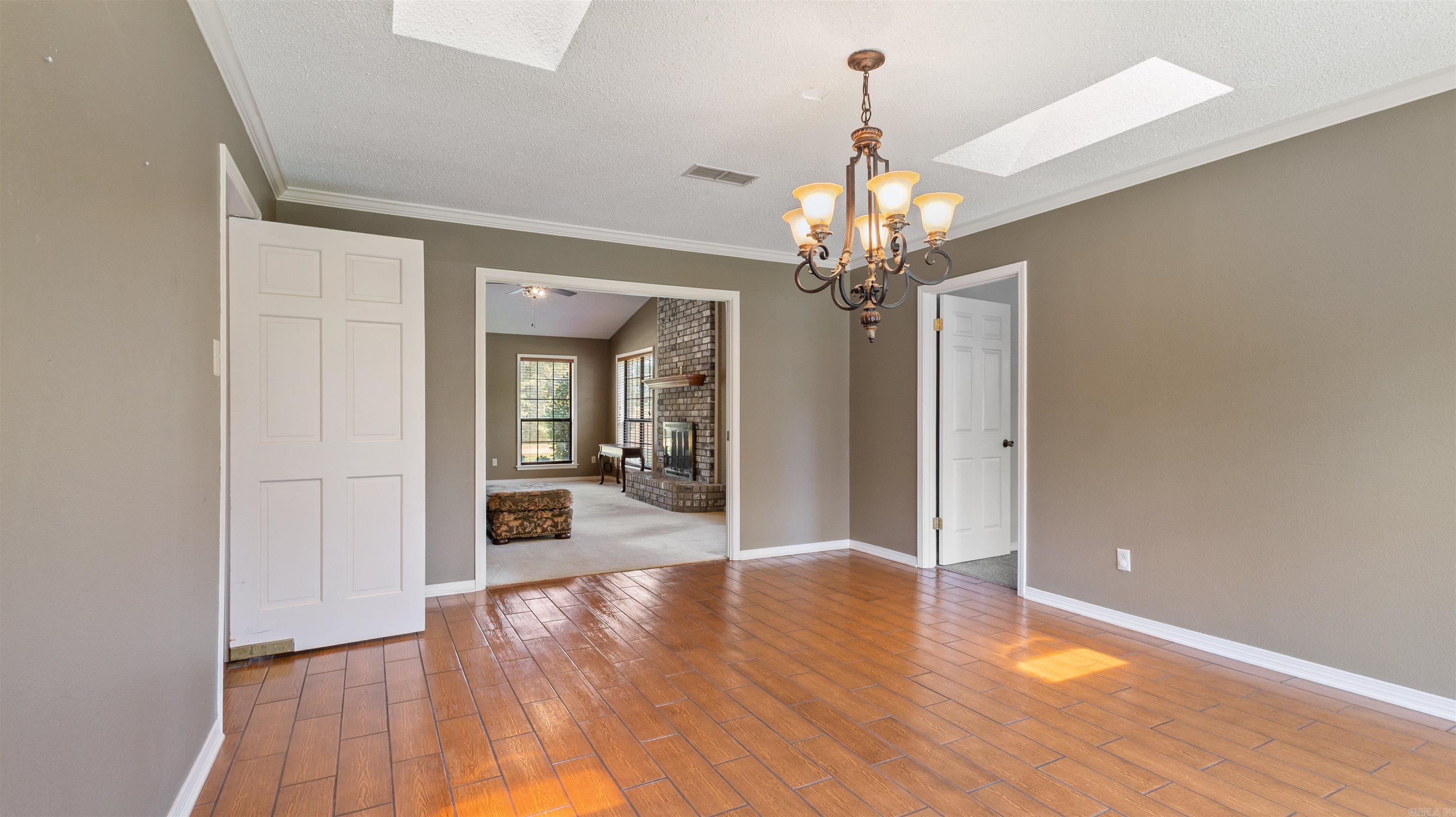 1070 CR 3772 Queen City, TX 75503