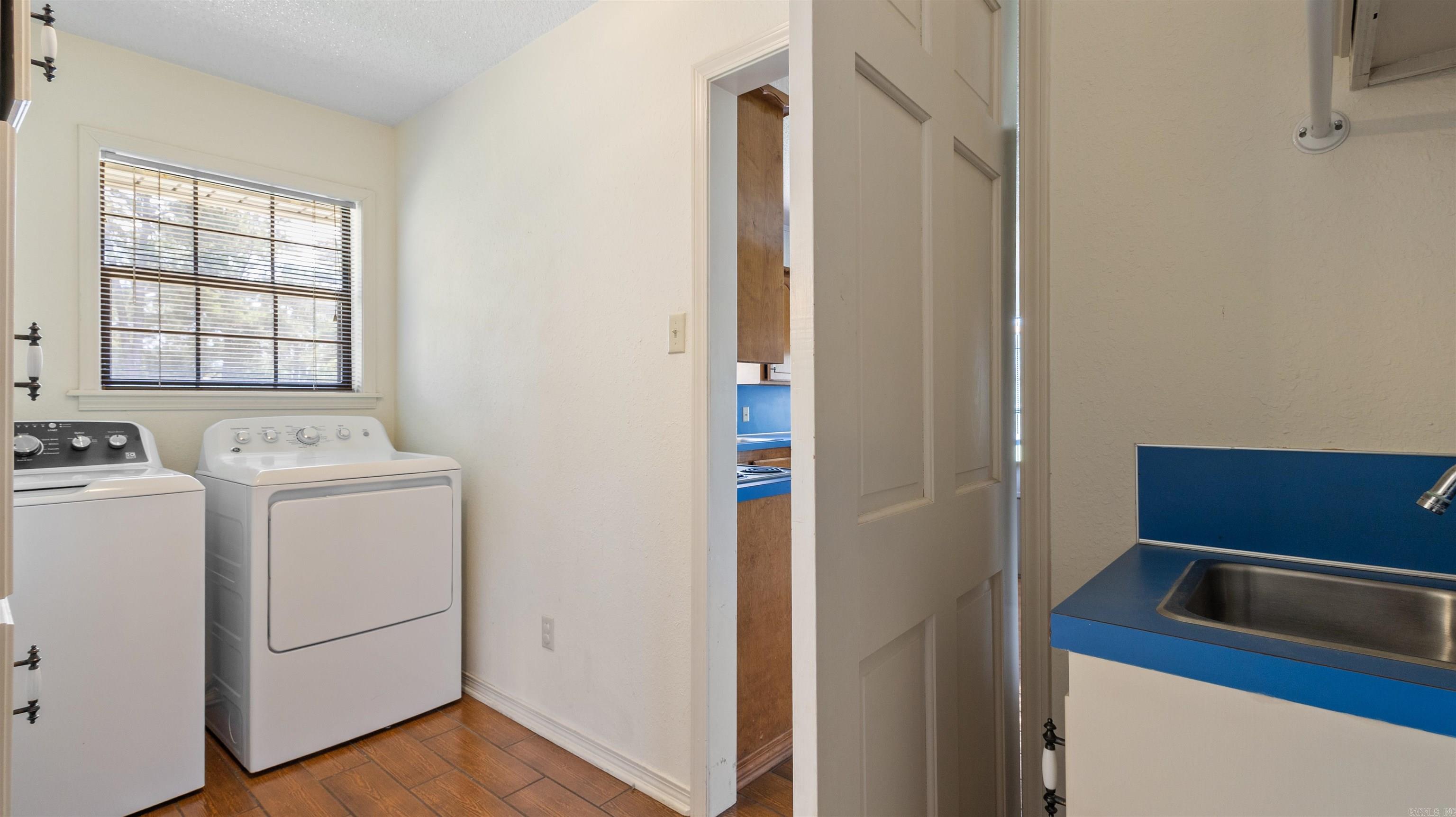 1070 CR 3772 Queen City, TX 75503