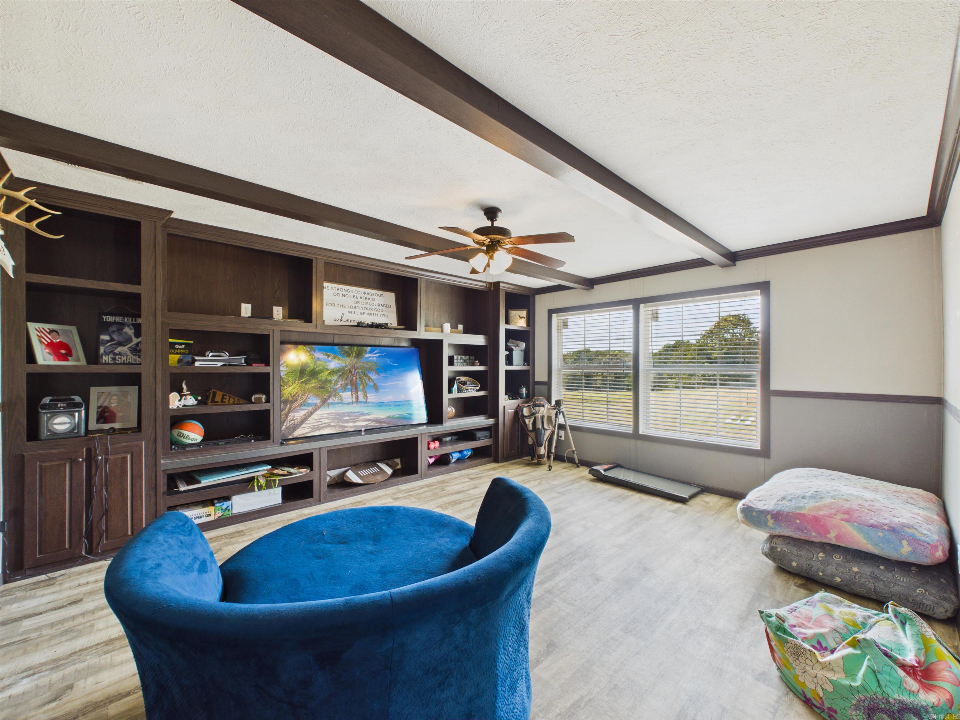 56 Peter Martin Hill Rd Cave City, AR 72521