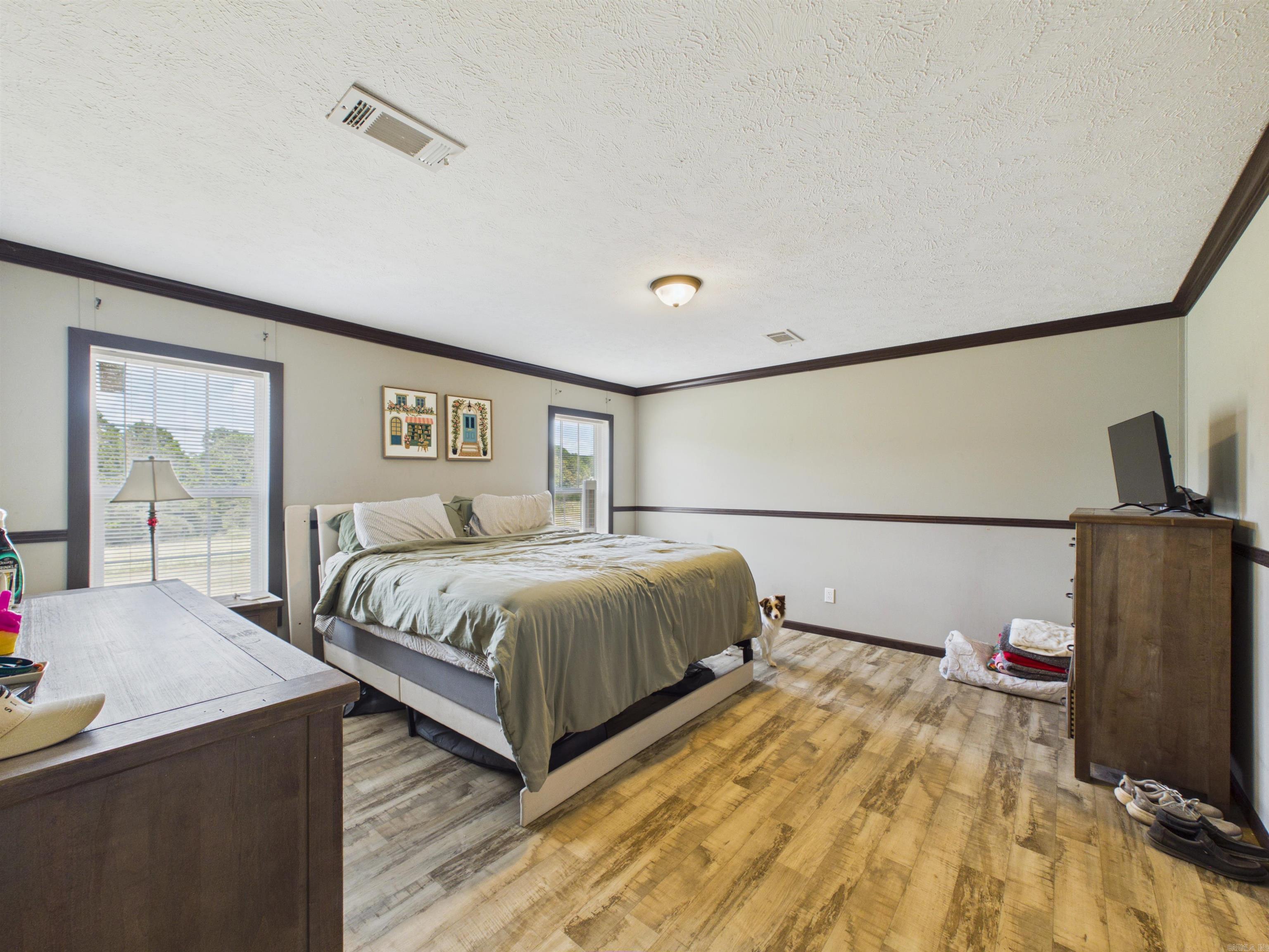 56 Peter Martin Hill Rd Cave City, AR 72521