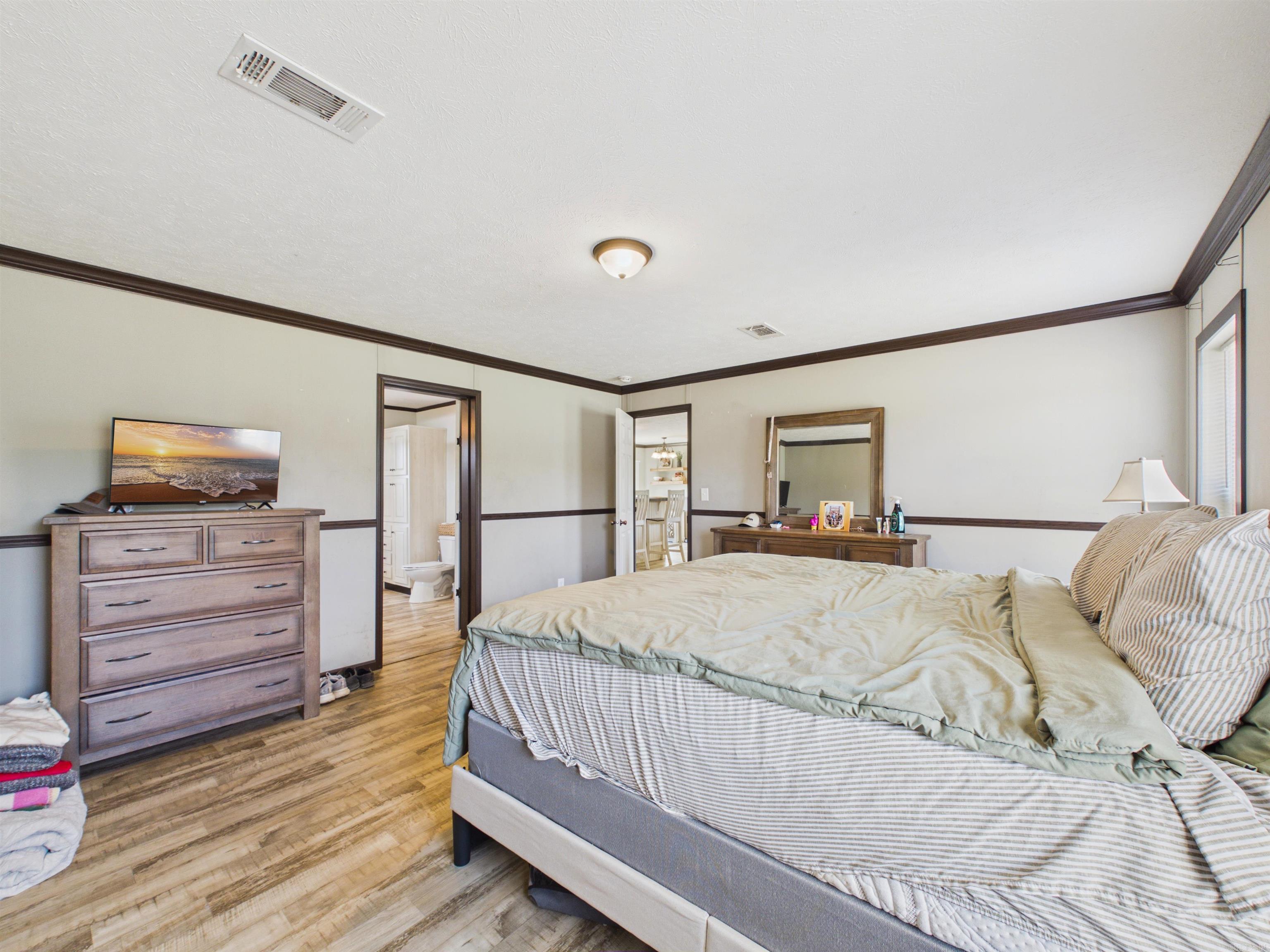 56 Peter Martin Hill Rd Cave City, AR 72521