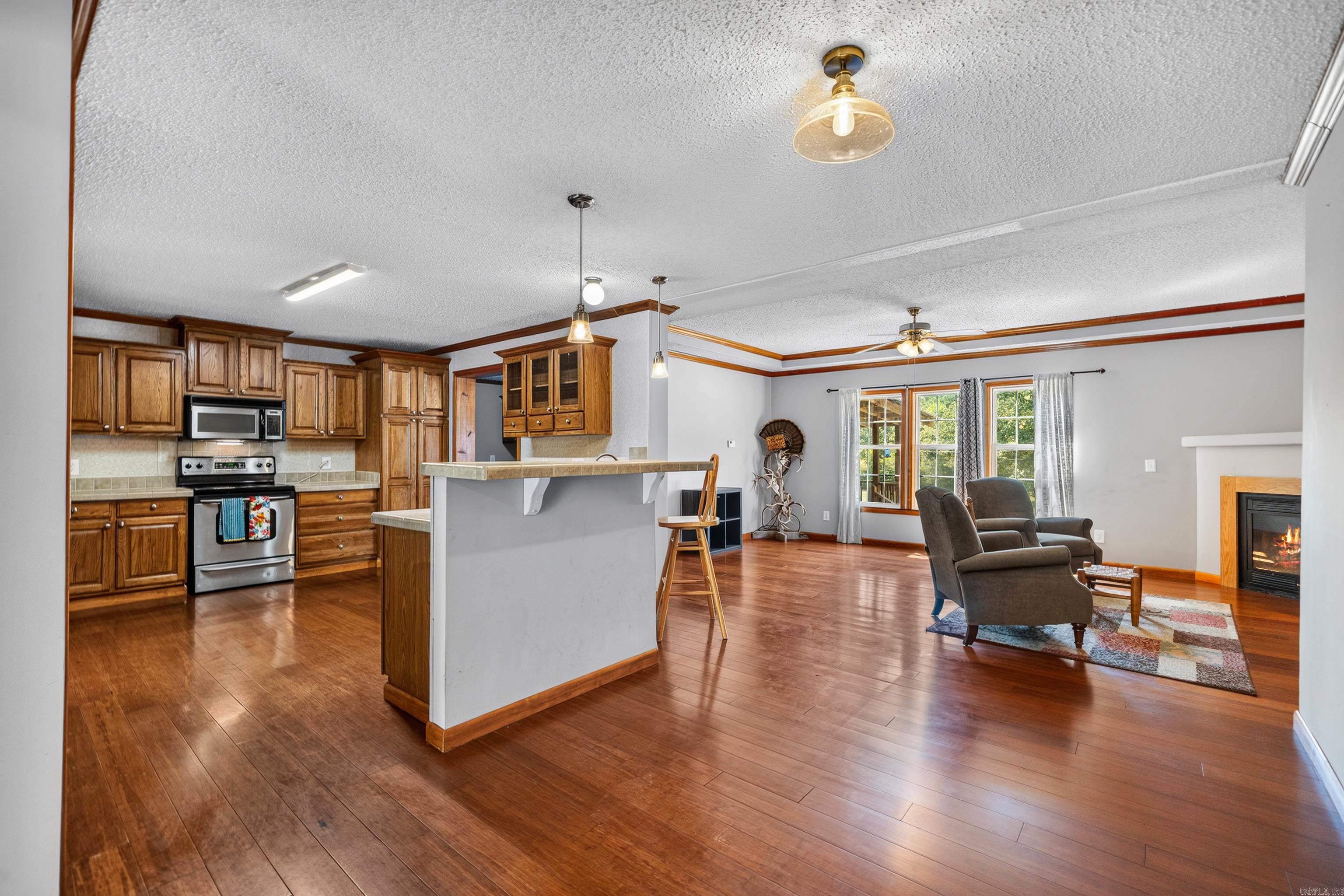 128 & 130 Benny Burrow  Norman, AR
