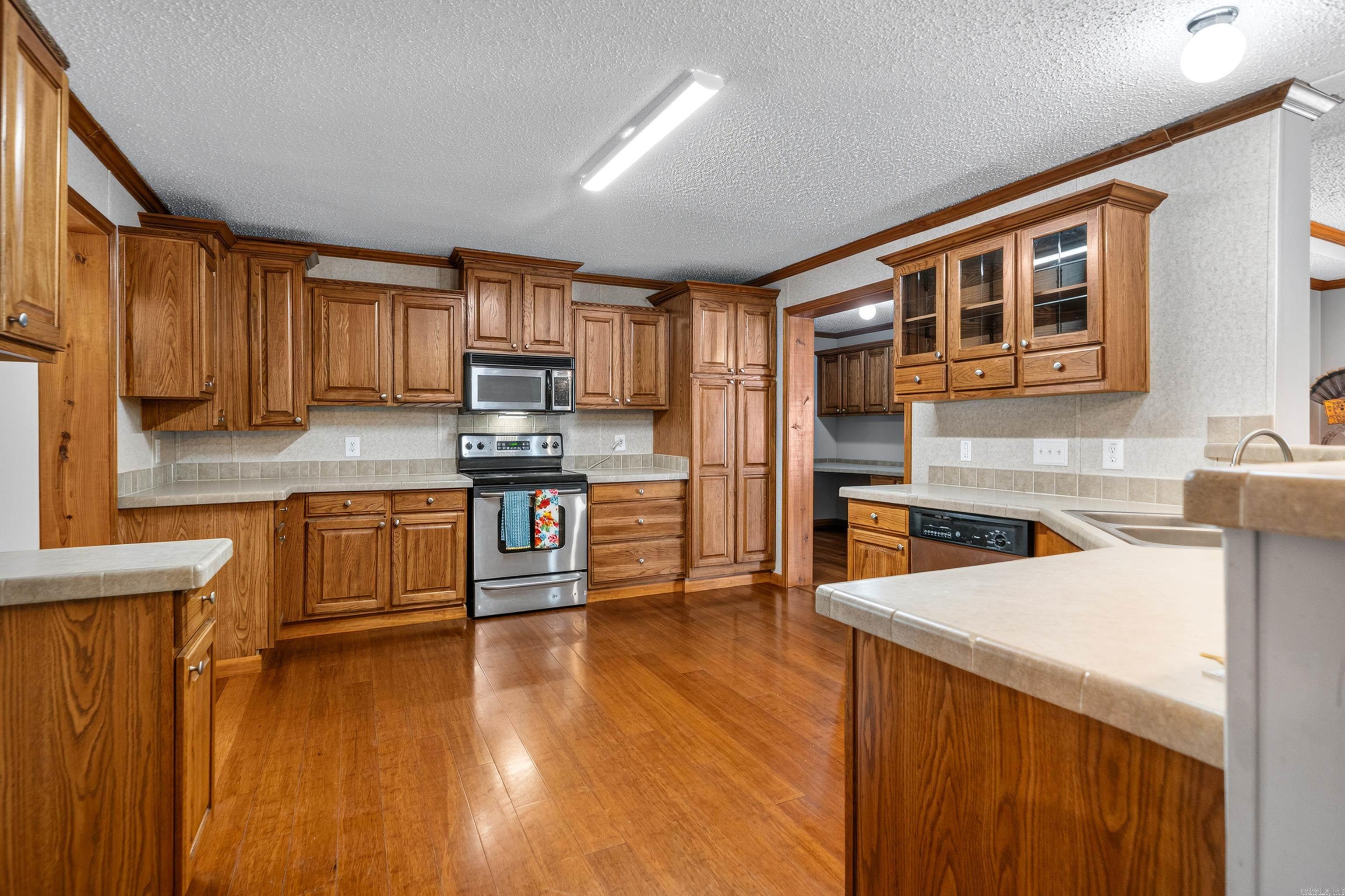 128 & 130 Benny Burrow  Norman, AR
