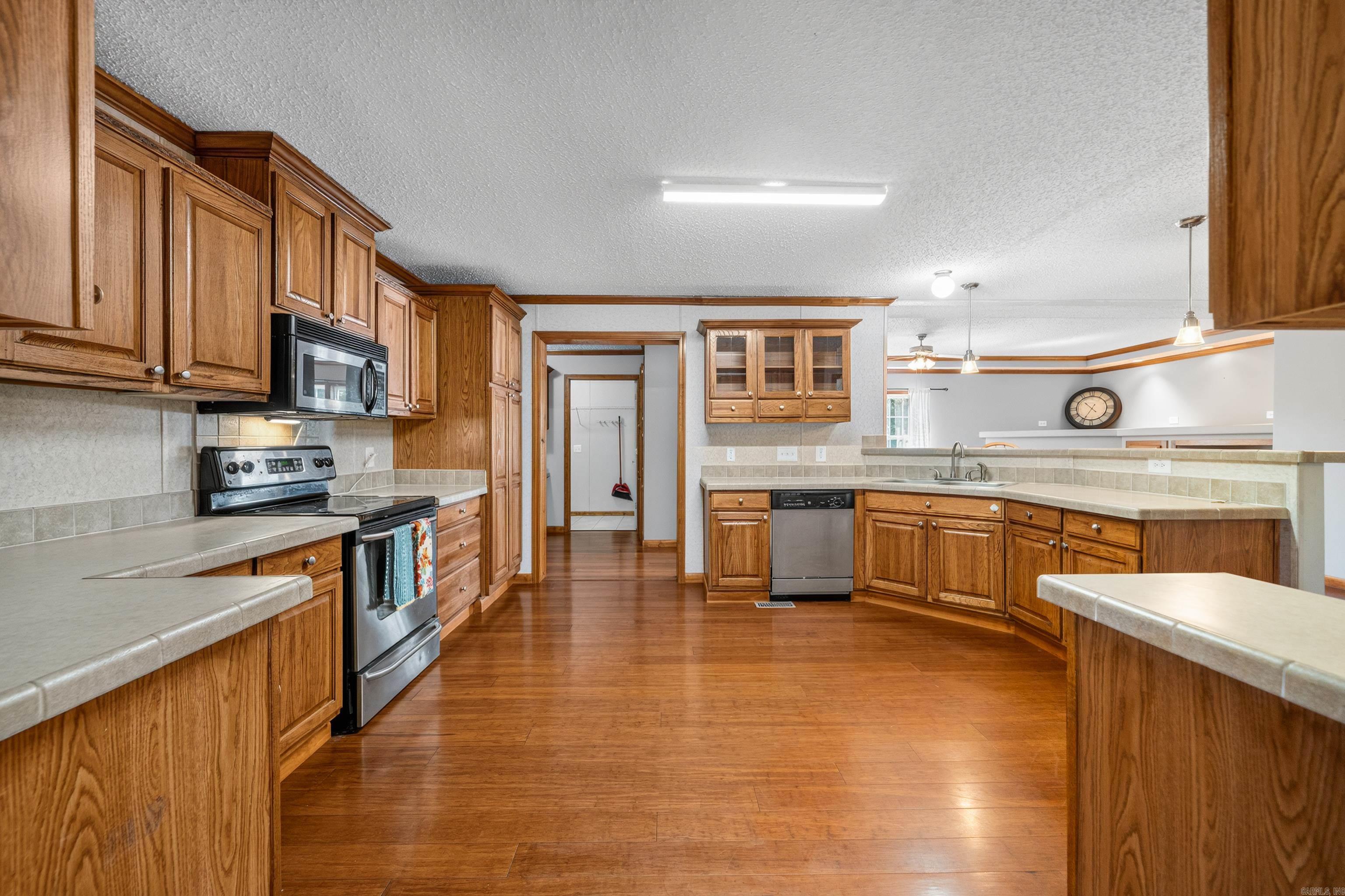 128 & 130 Benny Burrow  Norman, AR