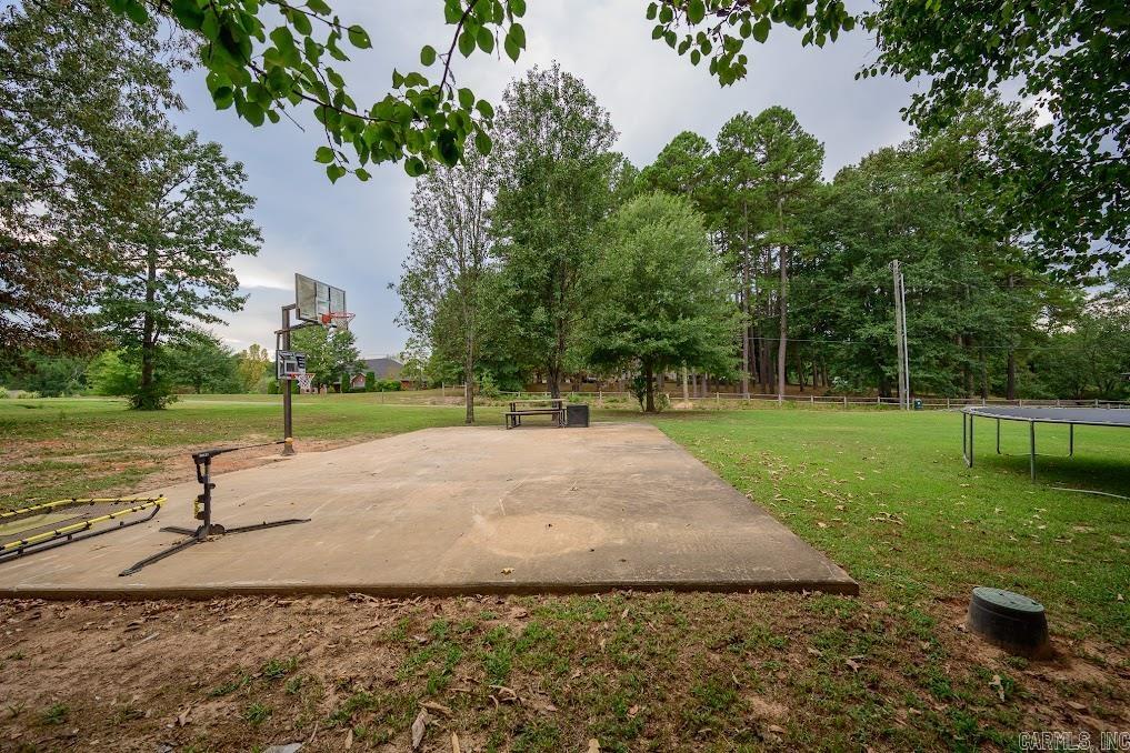 101 Sherwood Forest Drive Mena, AR 71953