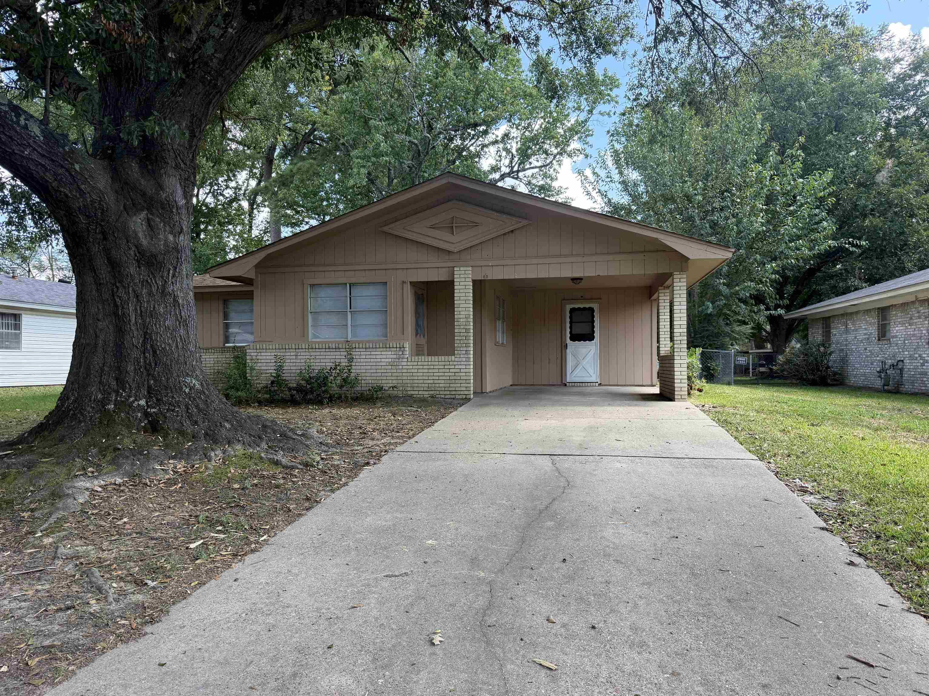 2307  Dianne Drive  Pine Bluff, AR