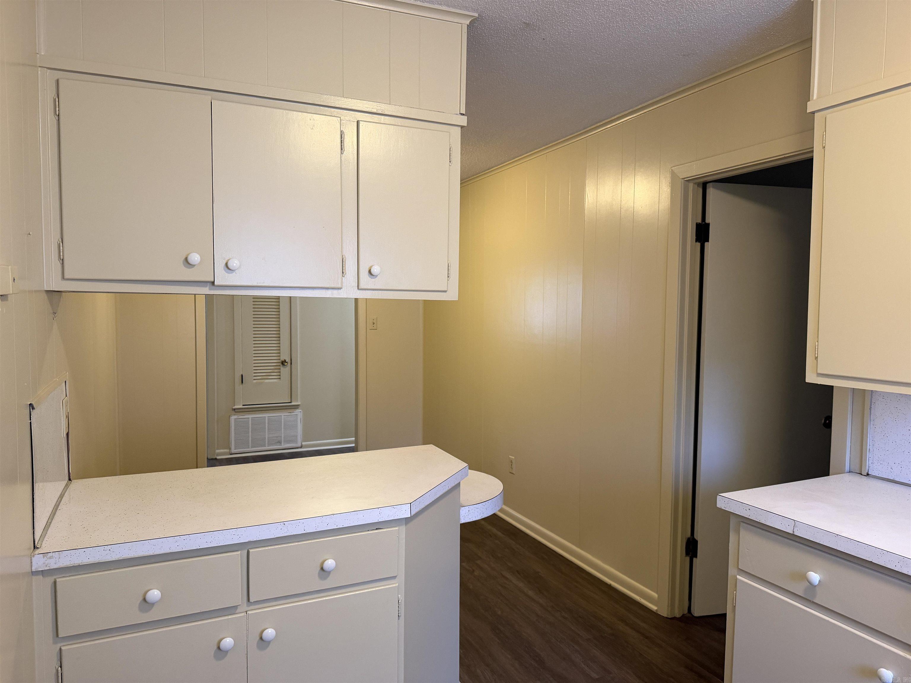 2307 Dianne Drive  Pine Bluff, AR