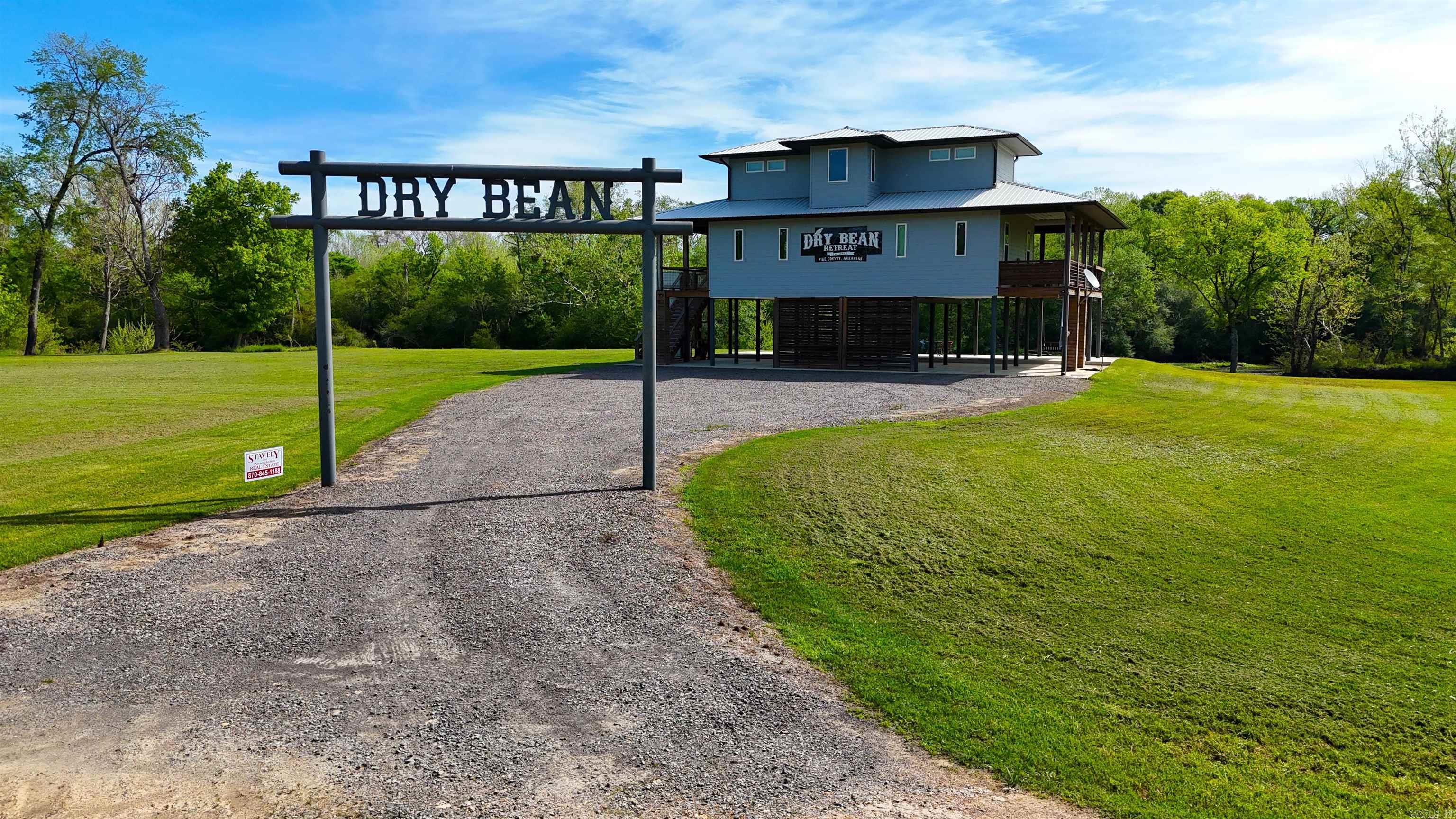 #8 Brian Drive Nashville, AR 71852
