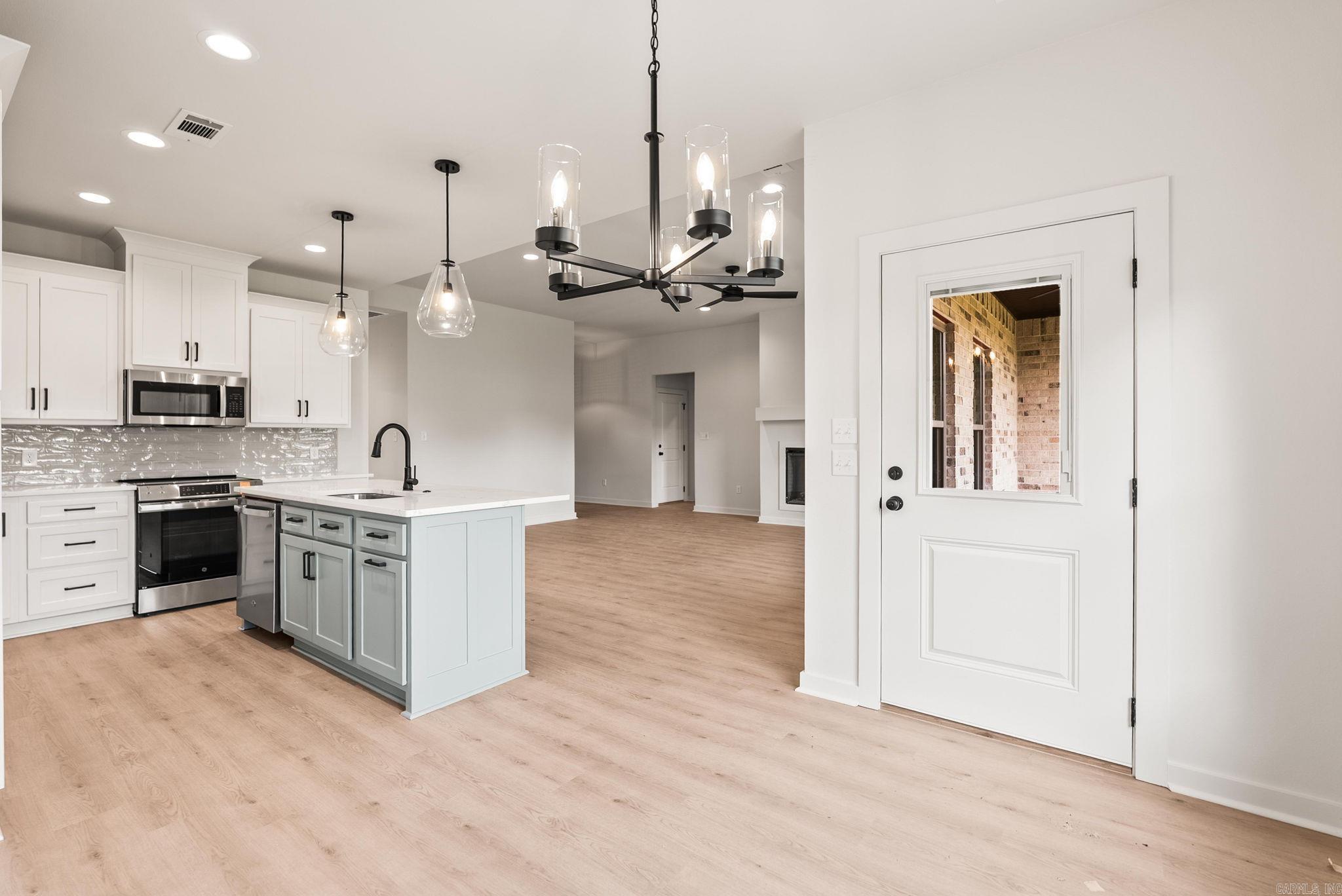 34 Wedgewood Dr  Greenbrier, AR
