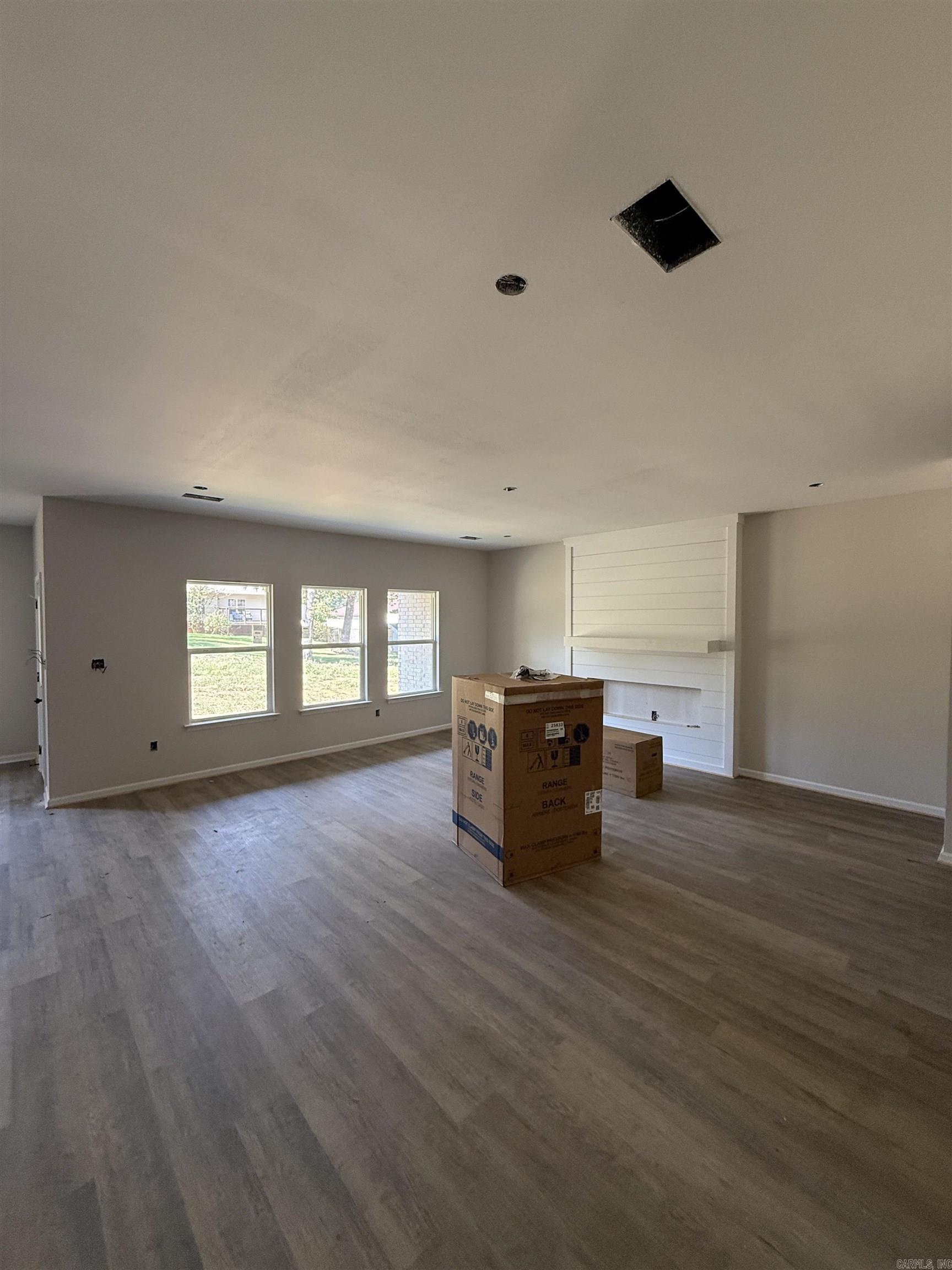 529 Madeleine Circle — photo 3