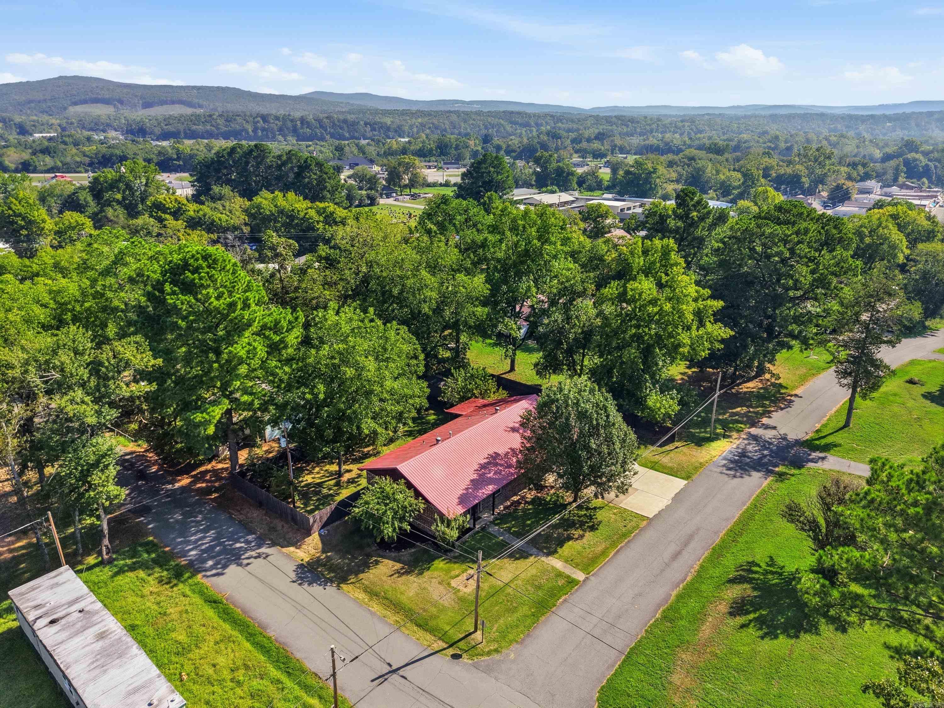 534 Main St.  Clinton, AR