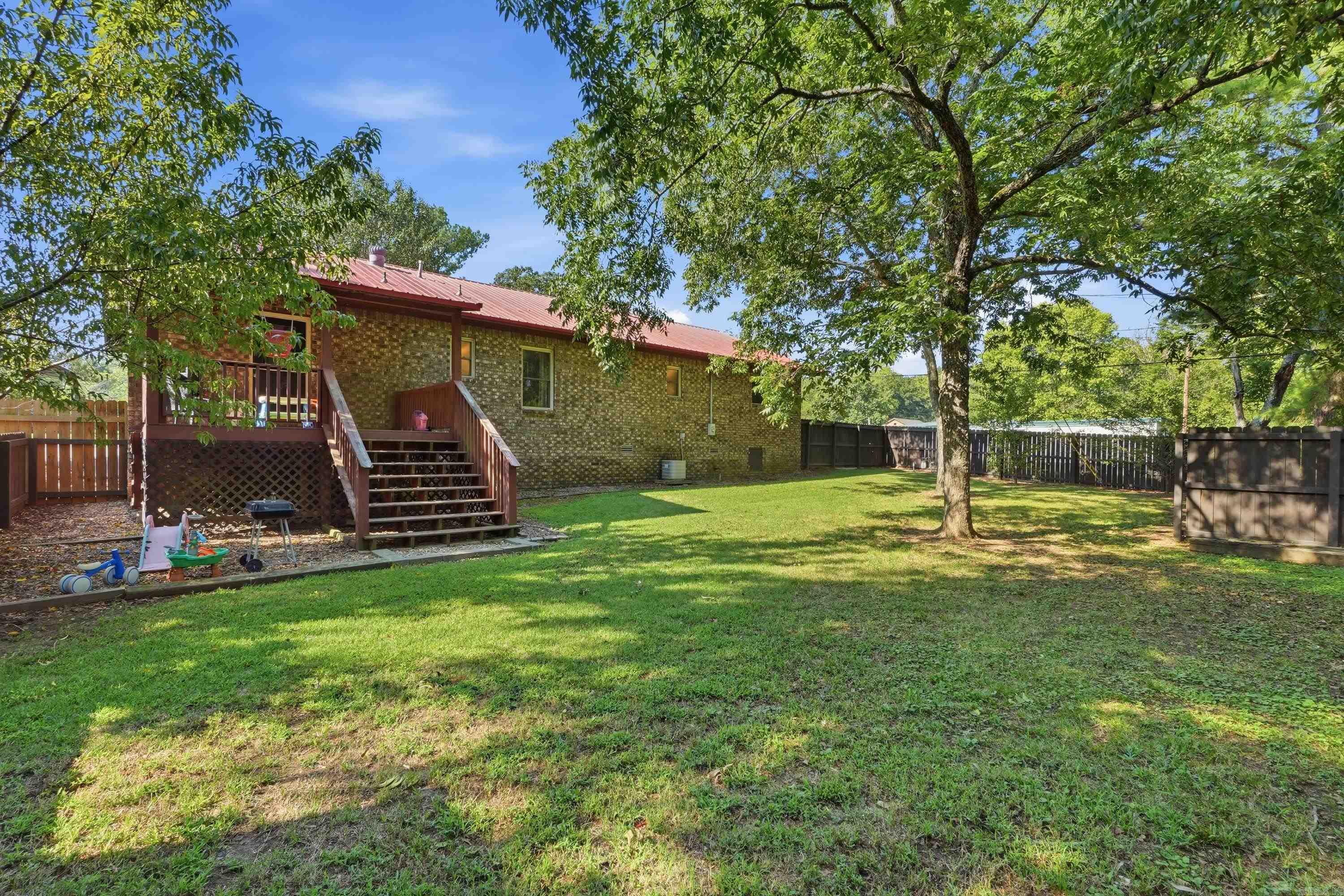 534 Main St.  Clinton, AR