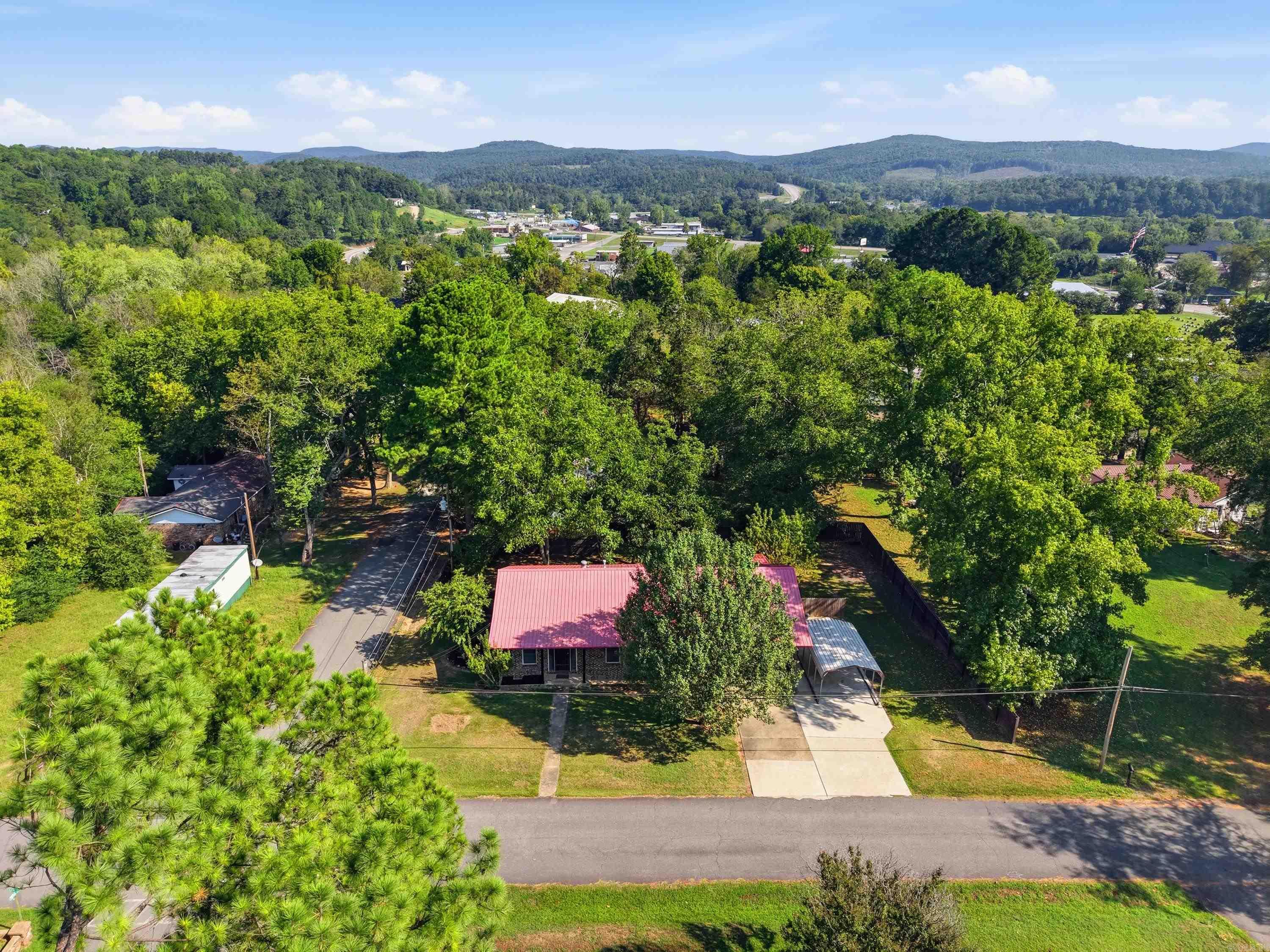 534 Main St.  Clinton, AR