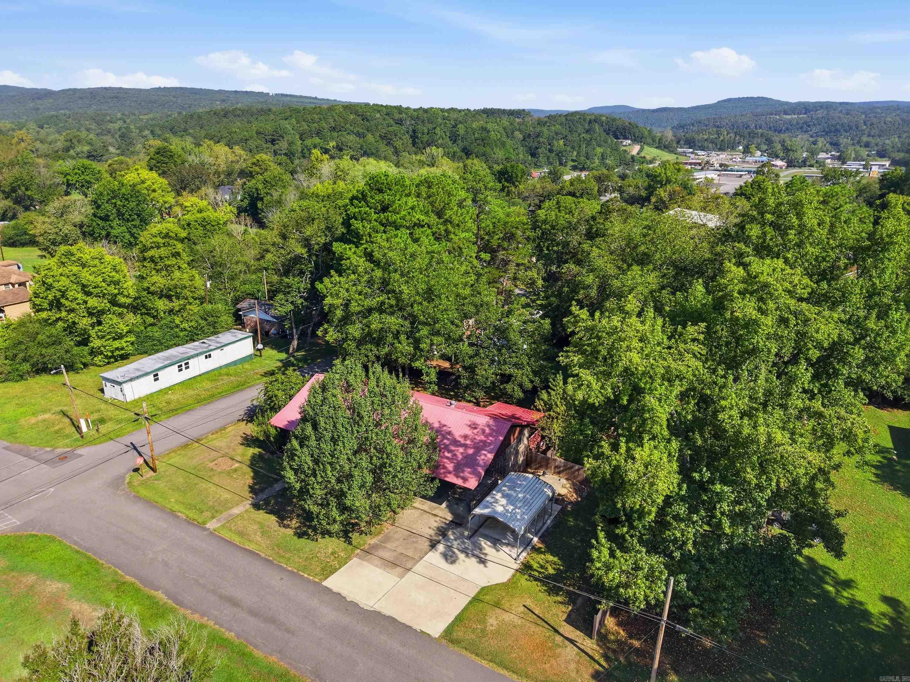 534 Main St.  Clinton, AR