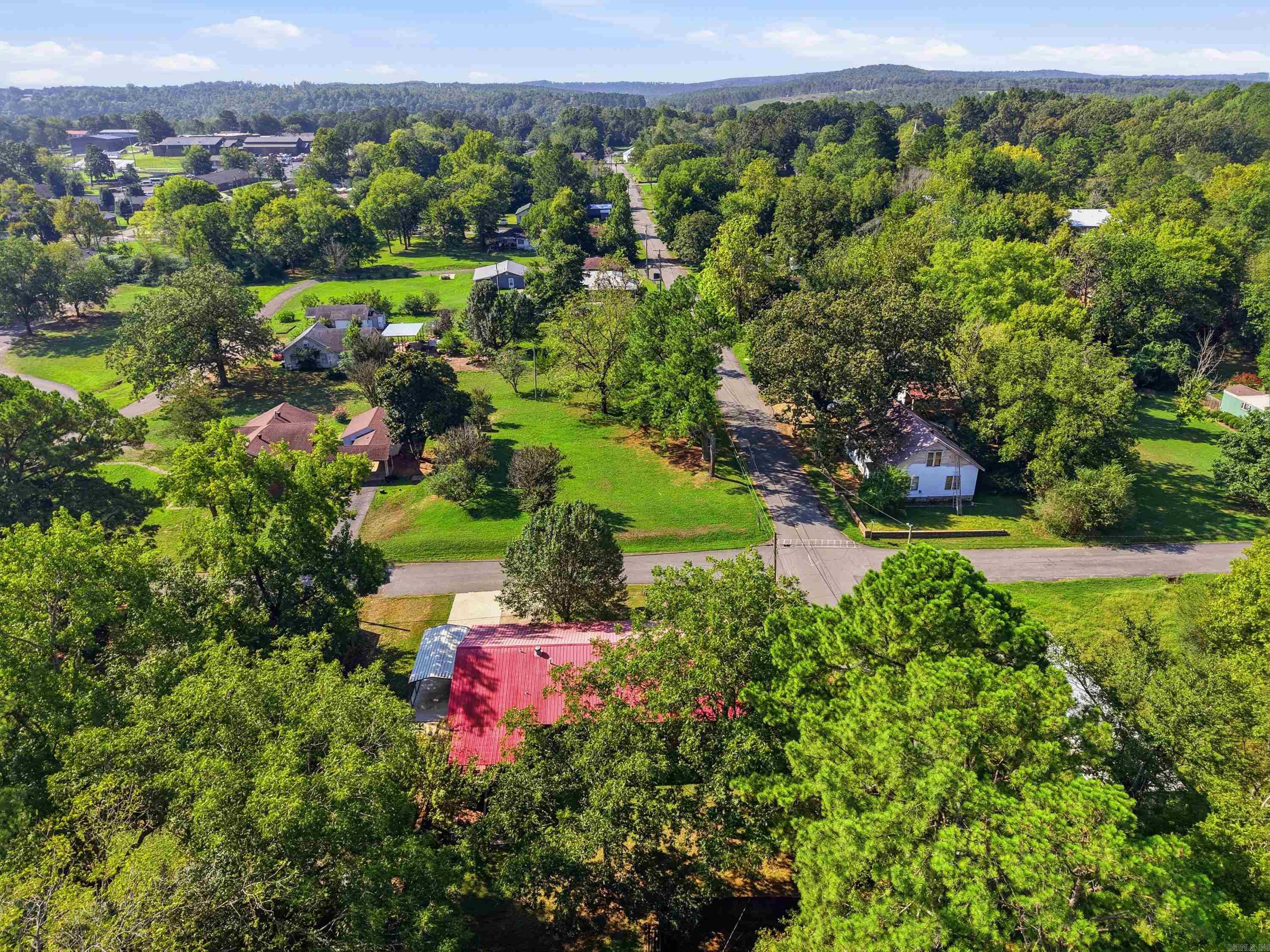 534 Main St.  Clinton, AR