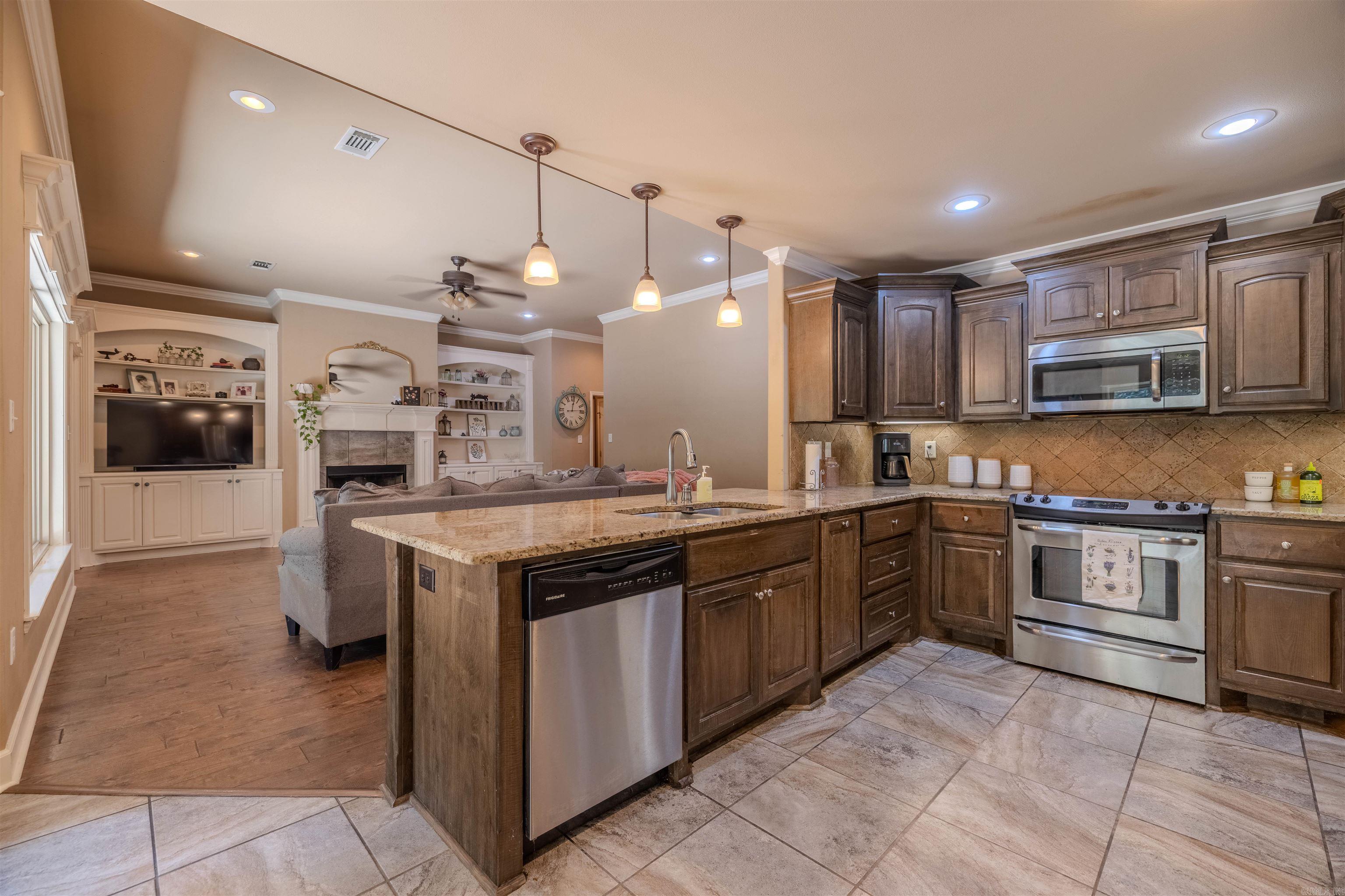 6136 Stone Chase Drive  Benton, AR