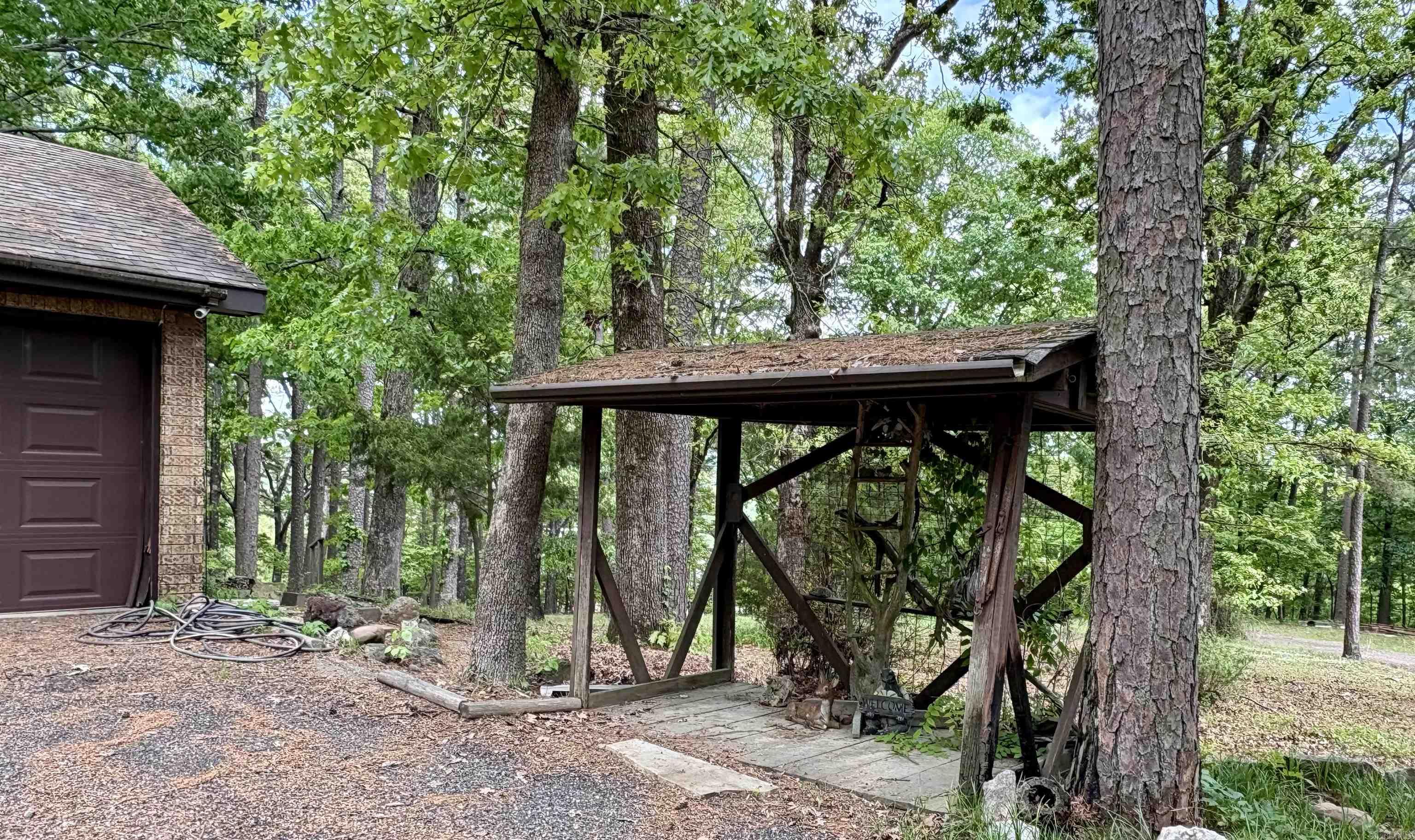 4936 Highway 375 W  Mena, AR