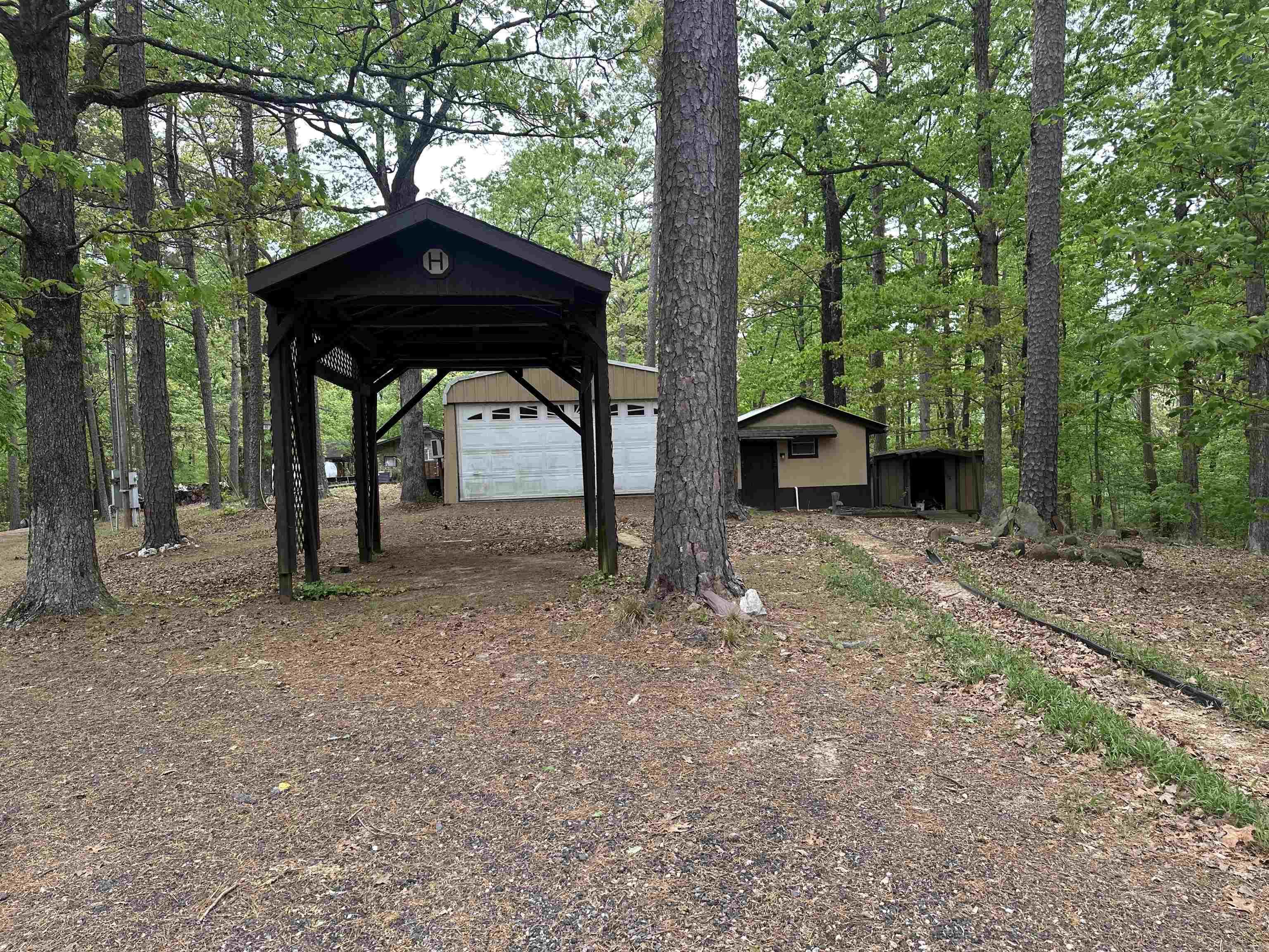 4936 Highway 375 W  Mena, AR