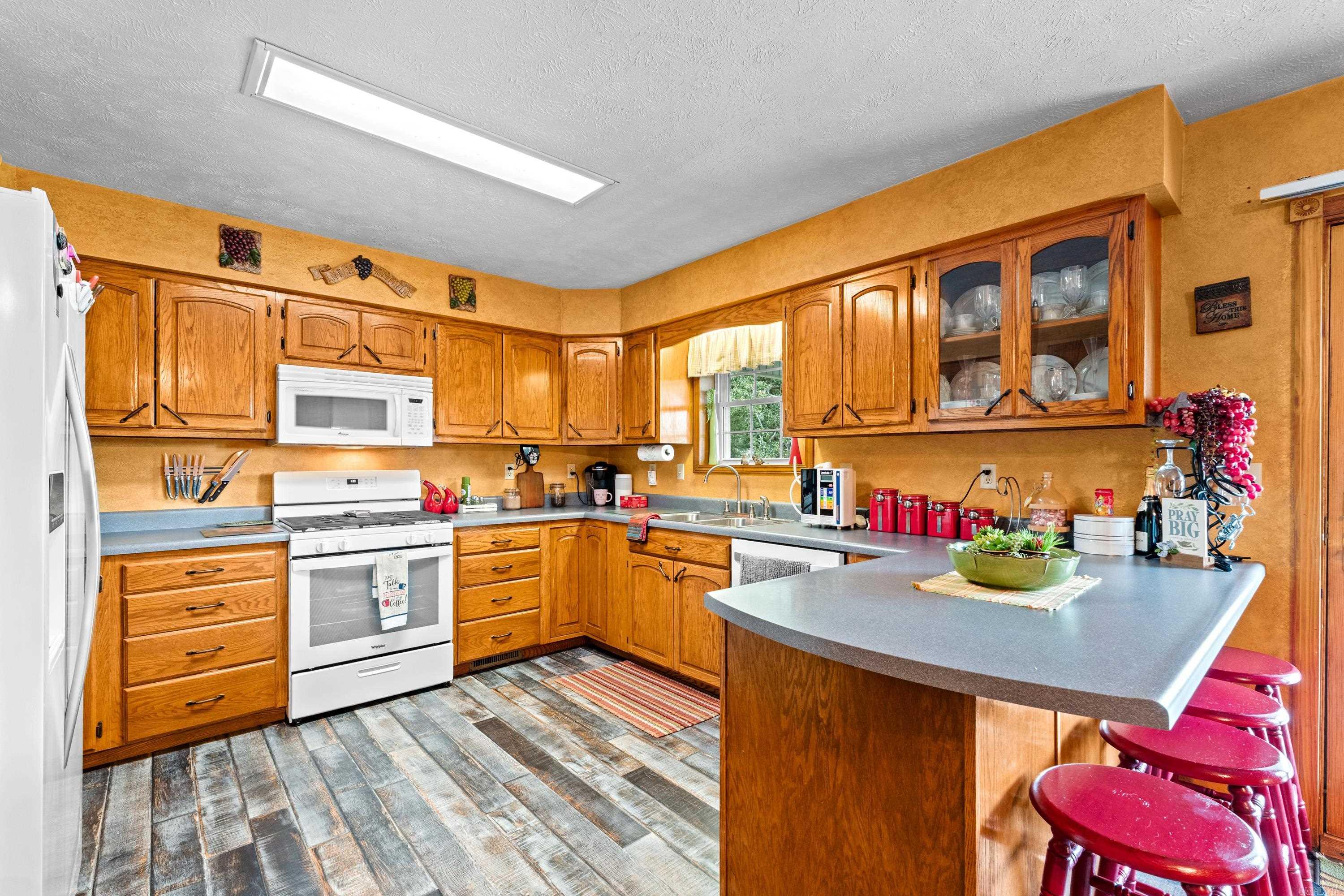 5948 Push Mountain Road  Norfork, AR
