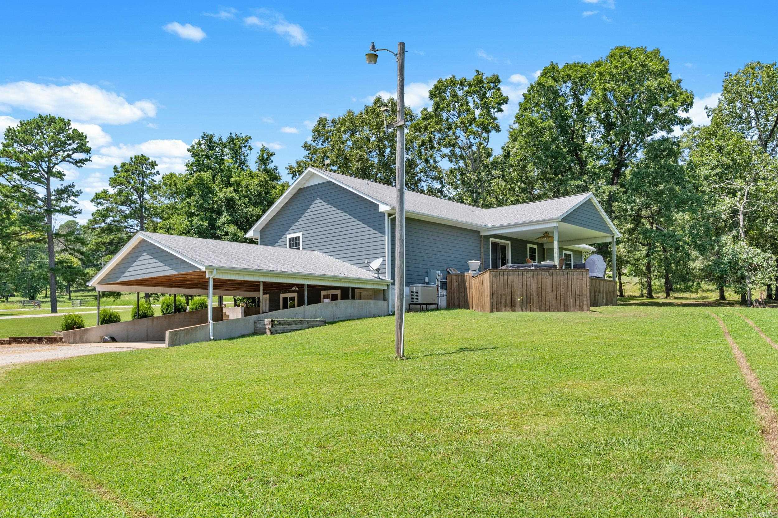 5948 Push Mountain Road  Norfork, AR
