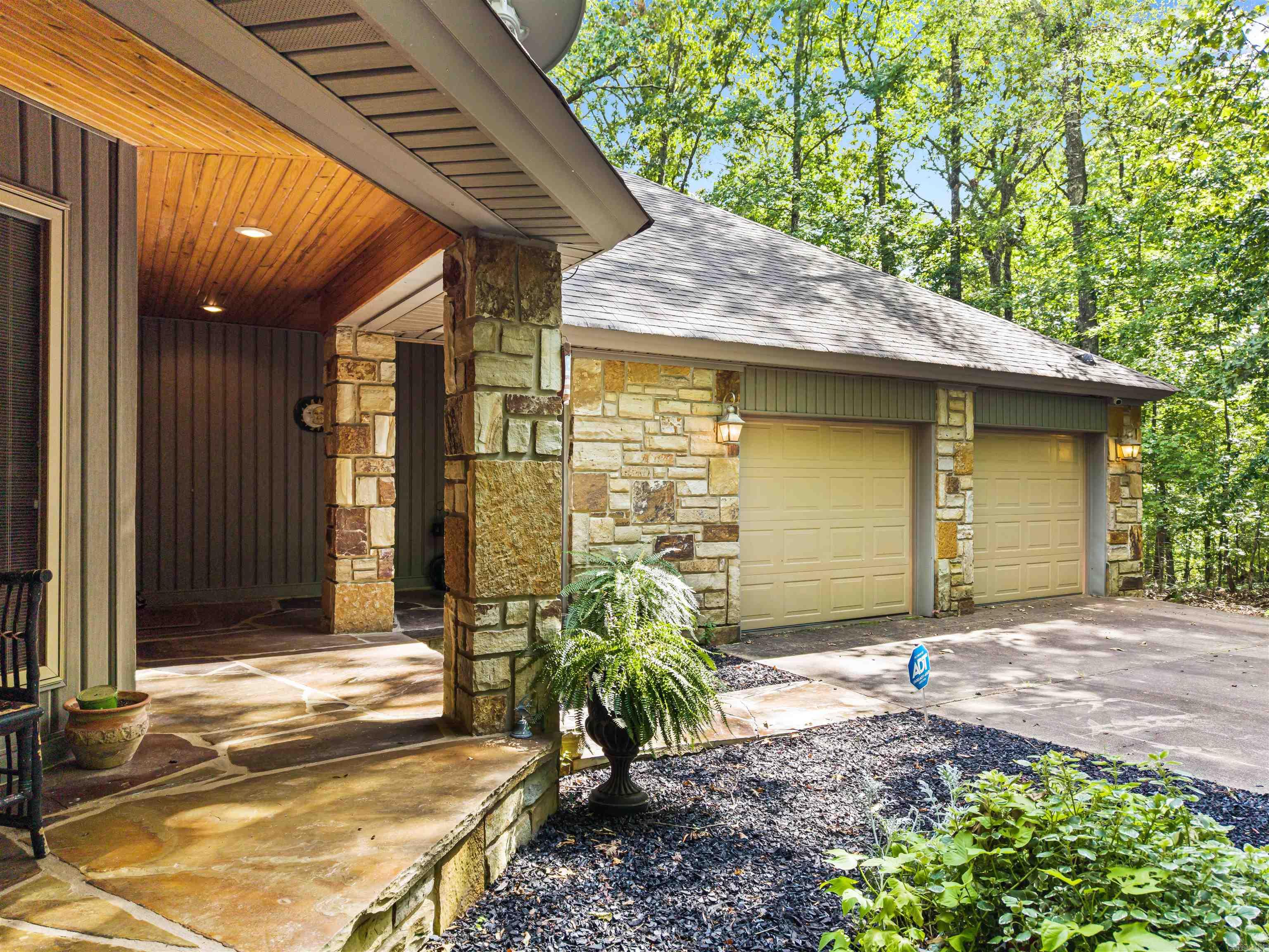 163 Quail Run Lane Mount Ida, AR 71957