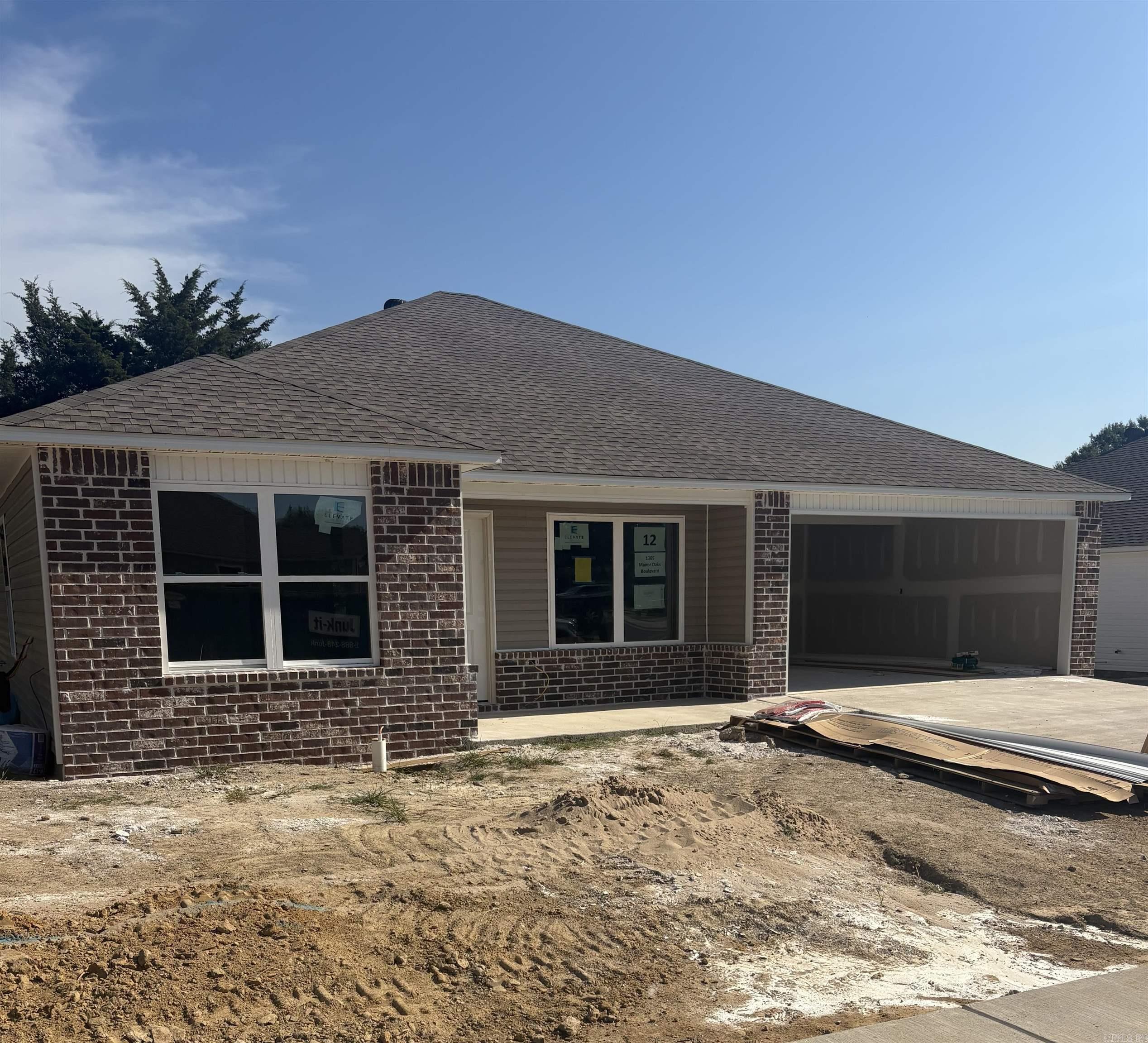 1305 Manor Oaks Boulevard — exterior