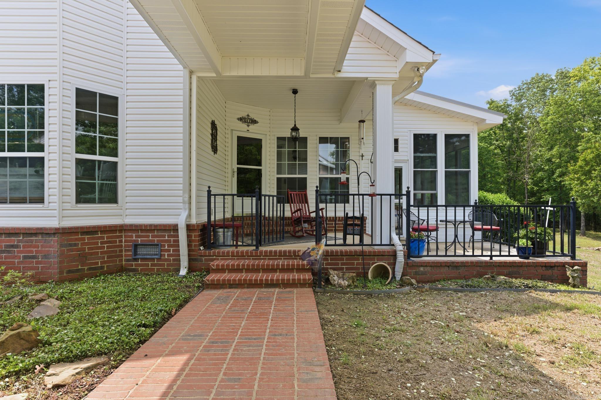 1810 Berry Mountain Trail Paron, AR 72122