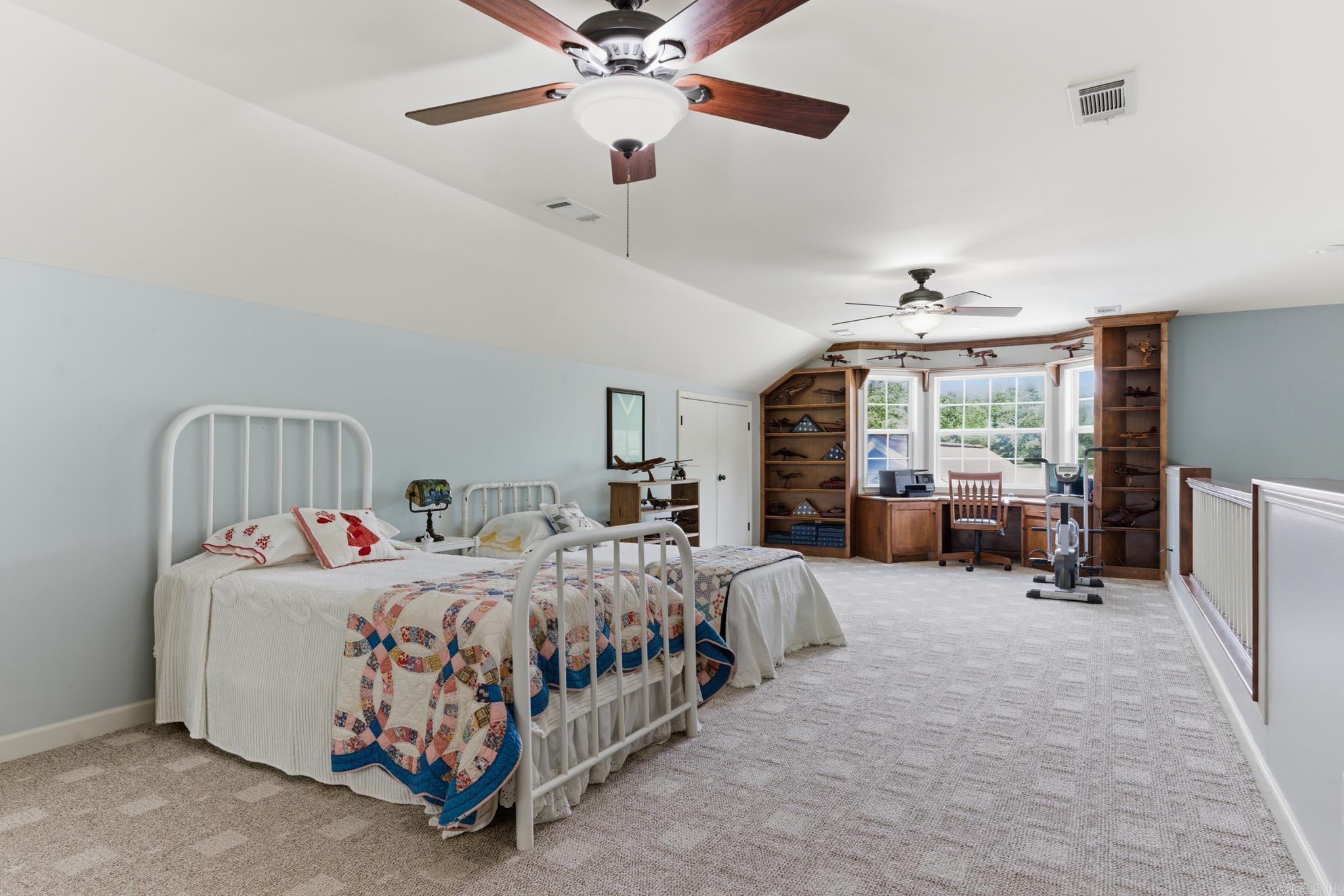 1810 Berry Mountain Trail Paron, AR 72122