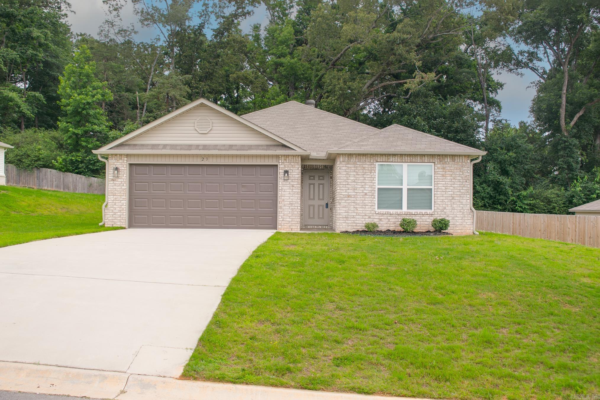 23 Erwin Drive — exterior
