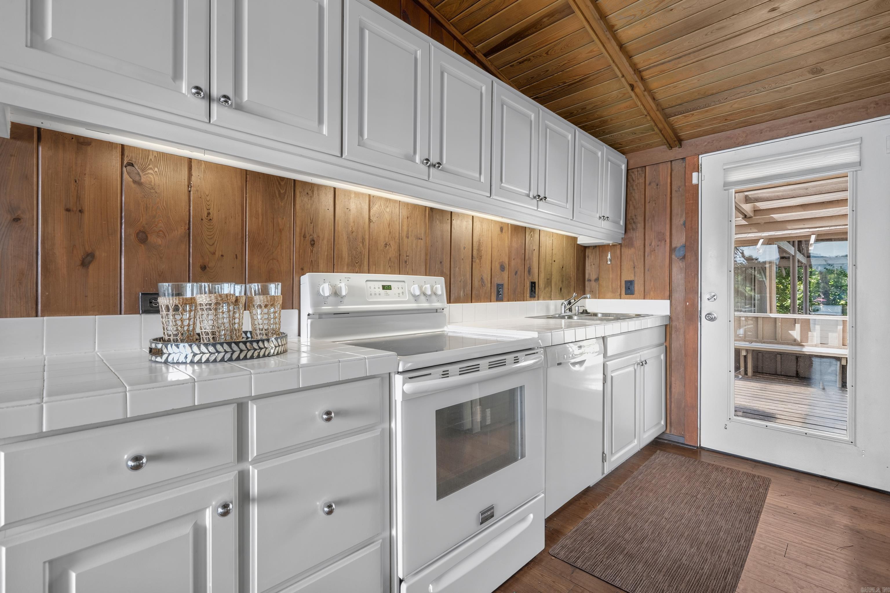 230 Southshore Drive Hot Springs, AR 71913