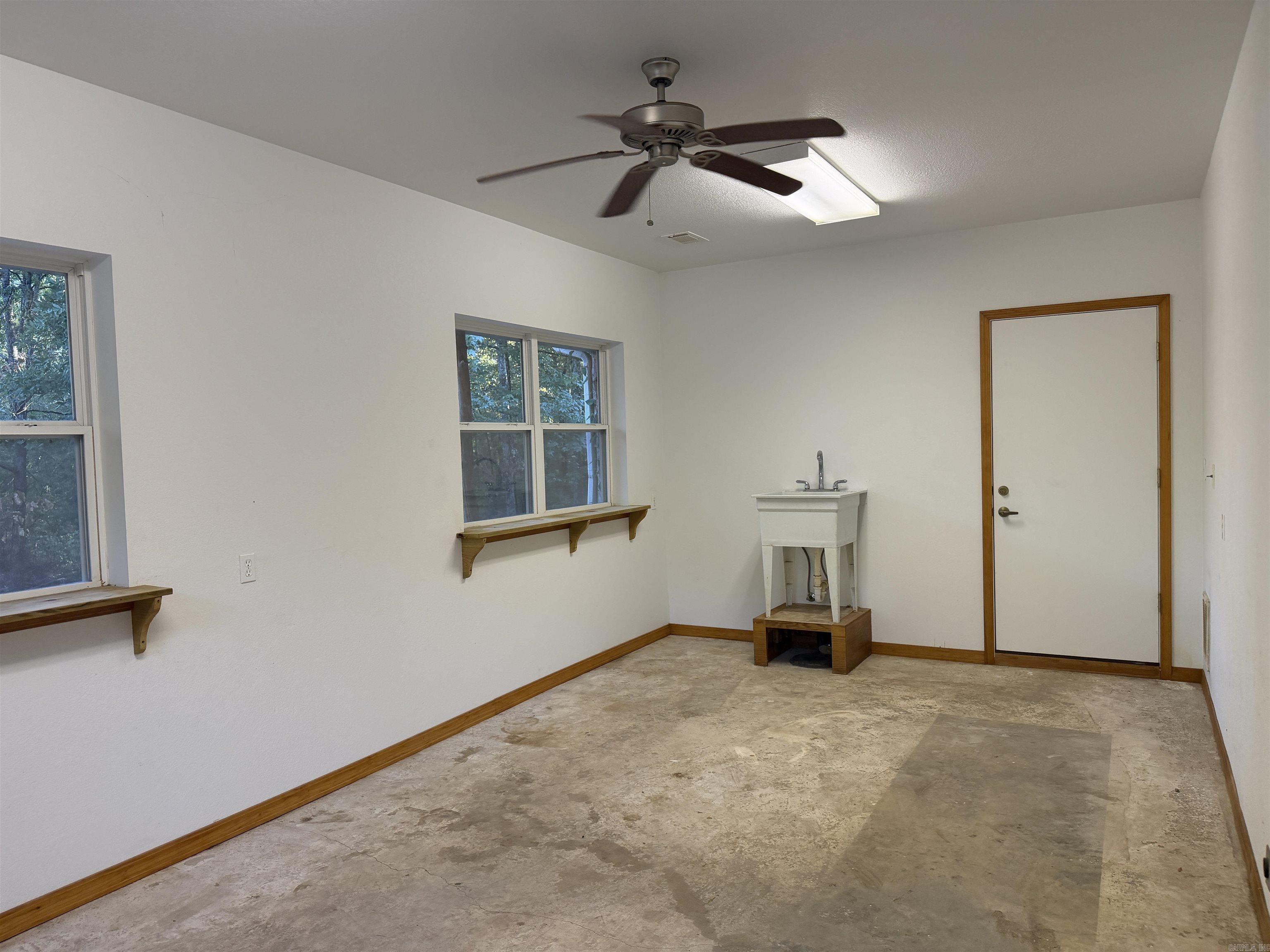 1418 Grassy Hollow Road  Clinton, AR