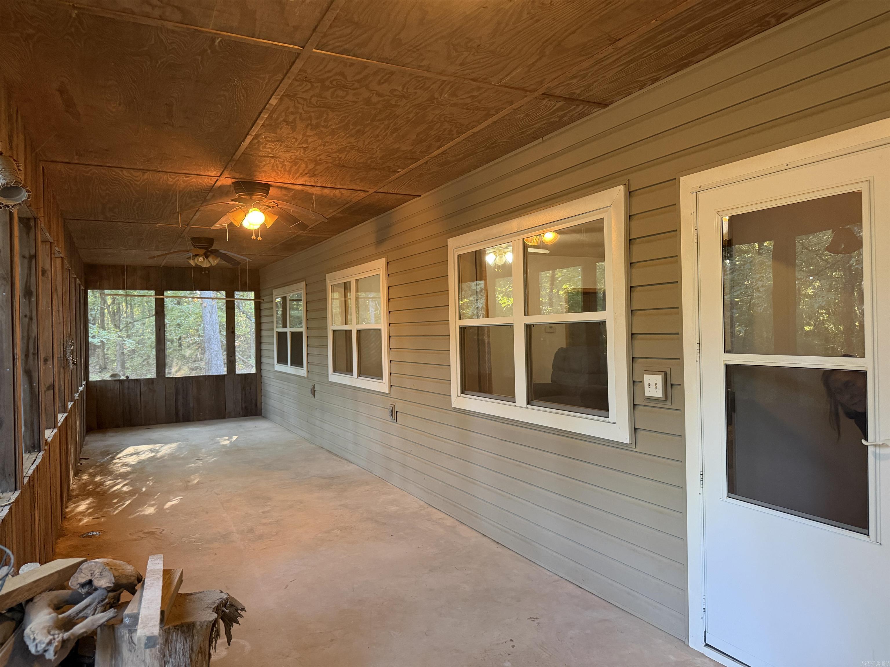 1418 Grassy Hollow Road  Clinton, AR