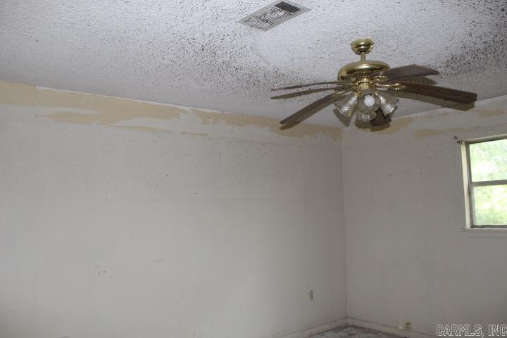 1610 N Lowe  Stuttgart, AR