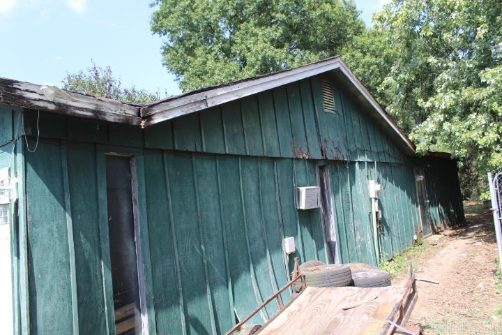 1610 N Lowe Street — photo 4