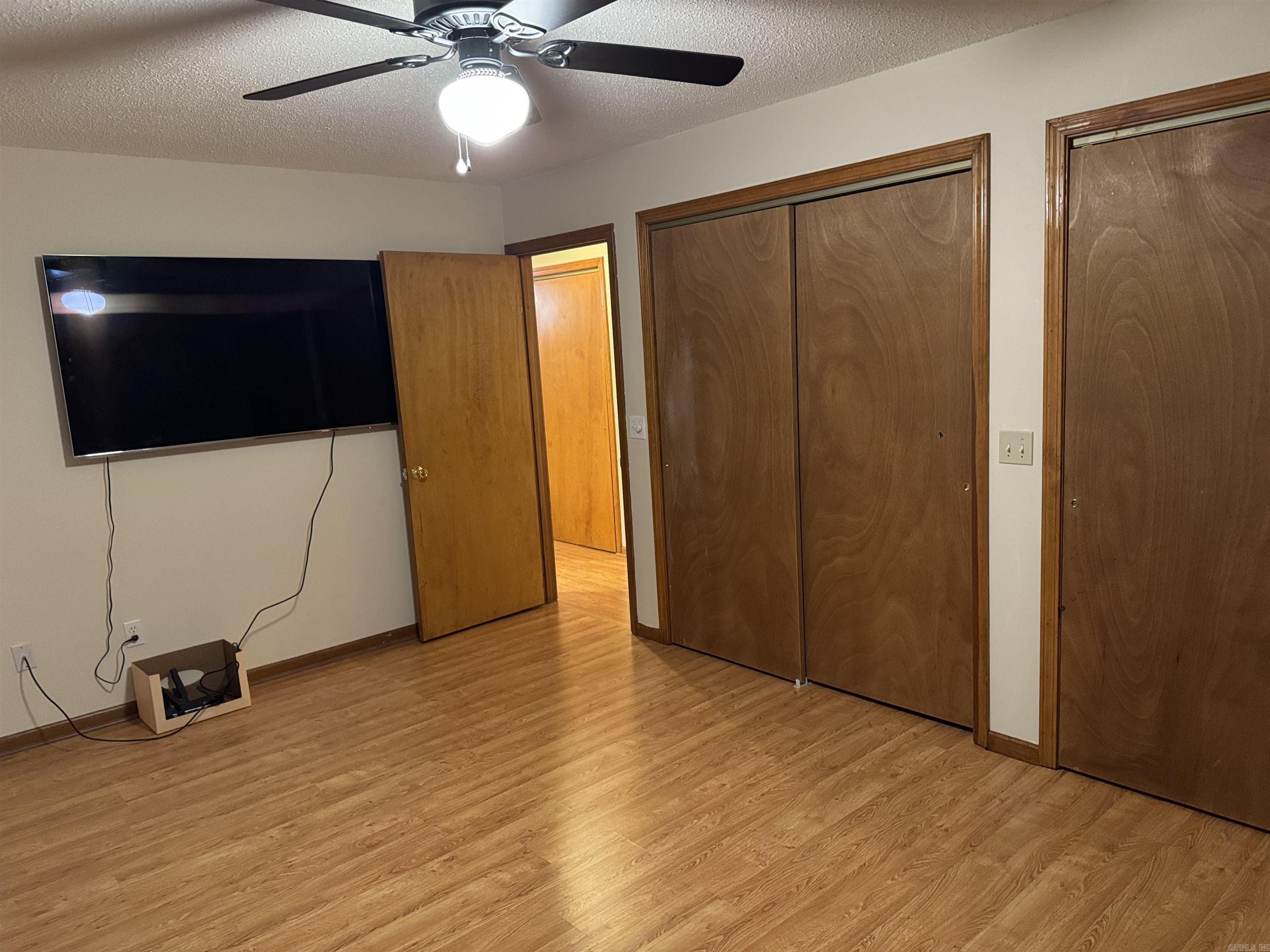 1001 Davidson  Greers Ferry, AR