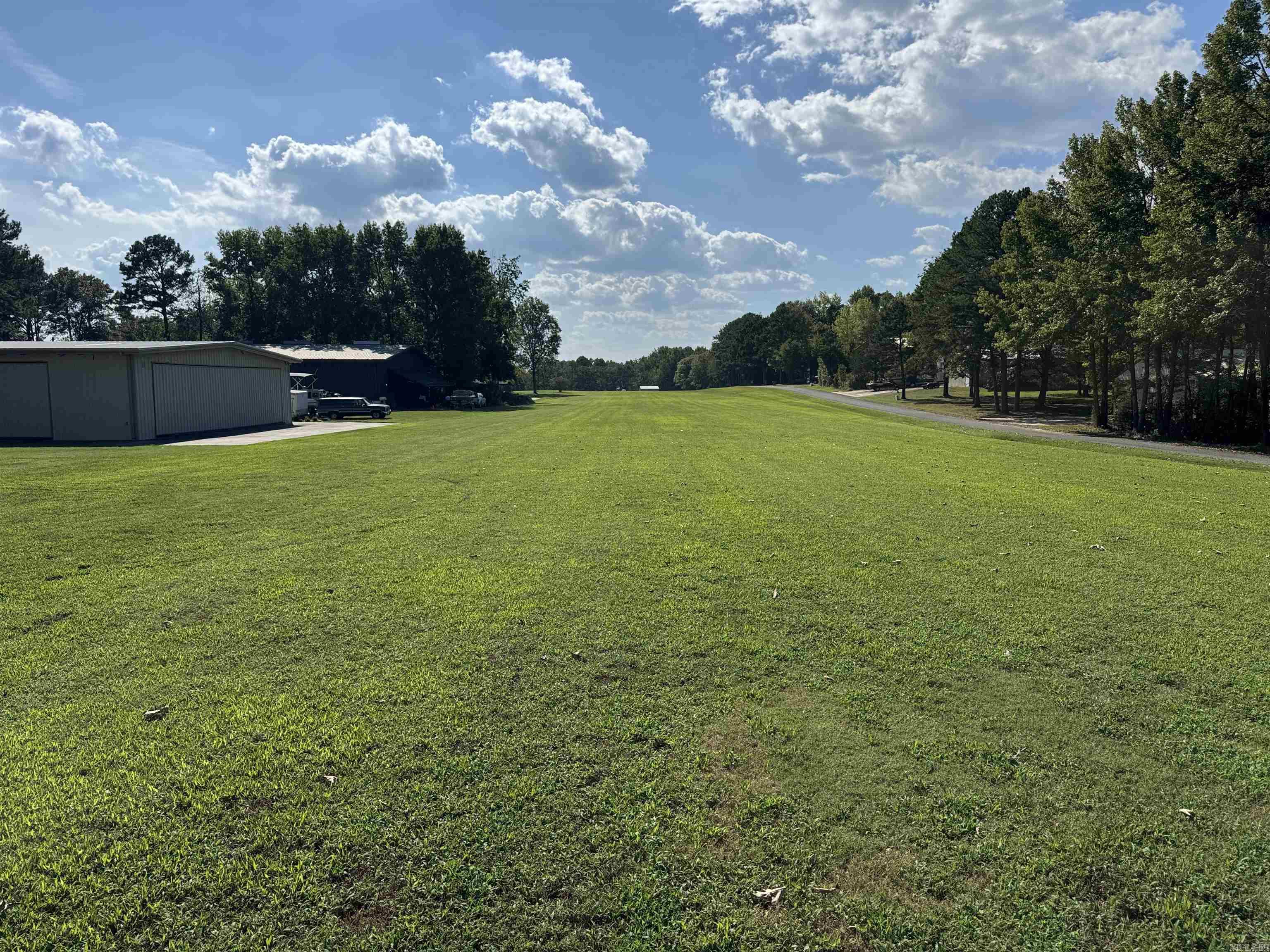 1001 Davidson  Greers Ferry, AR