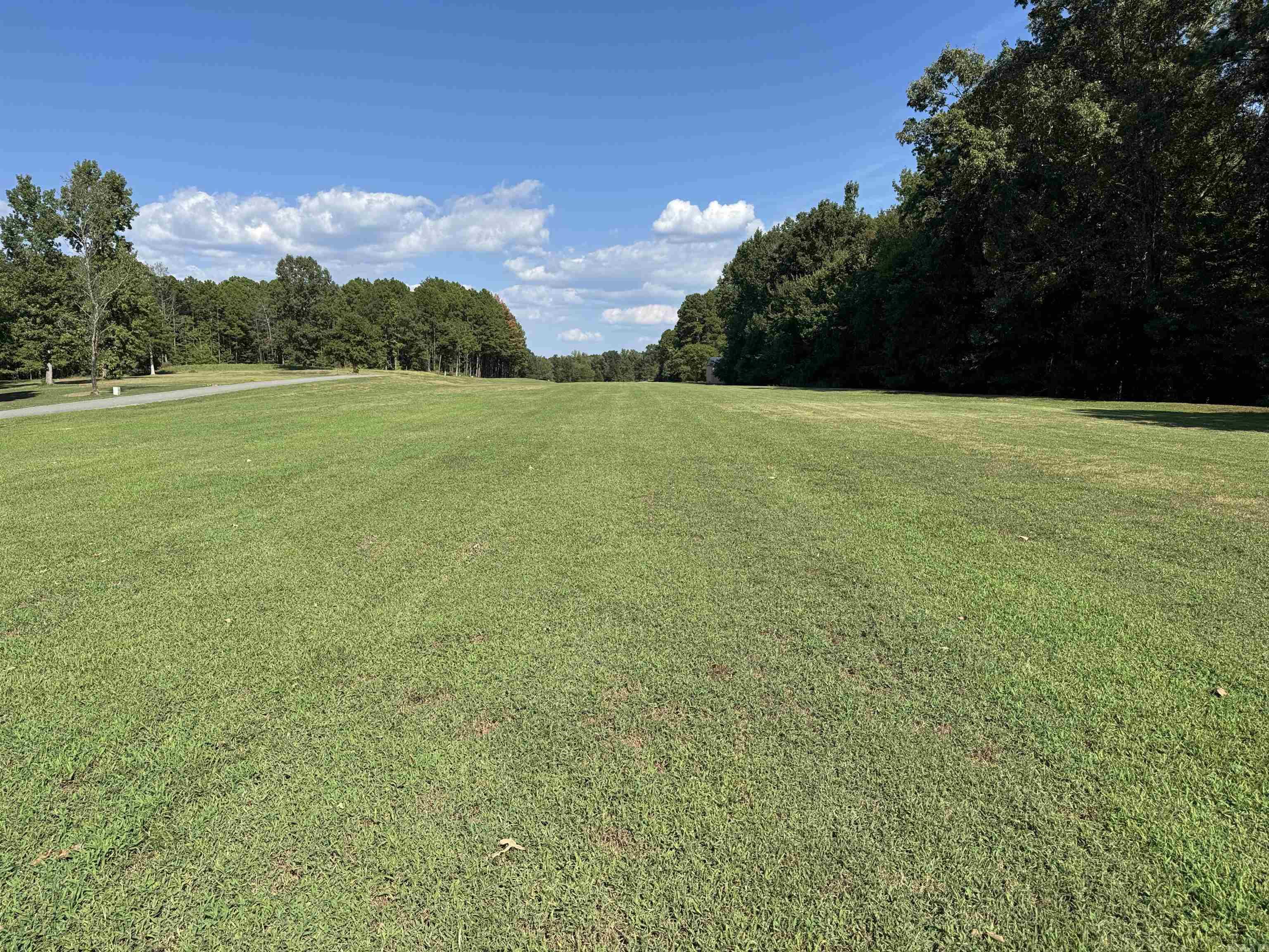 1001 Davidson  Greers Ferry, AR
