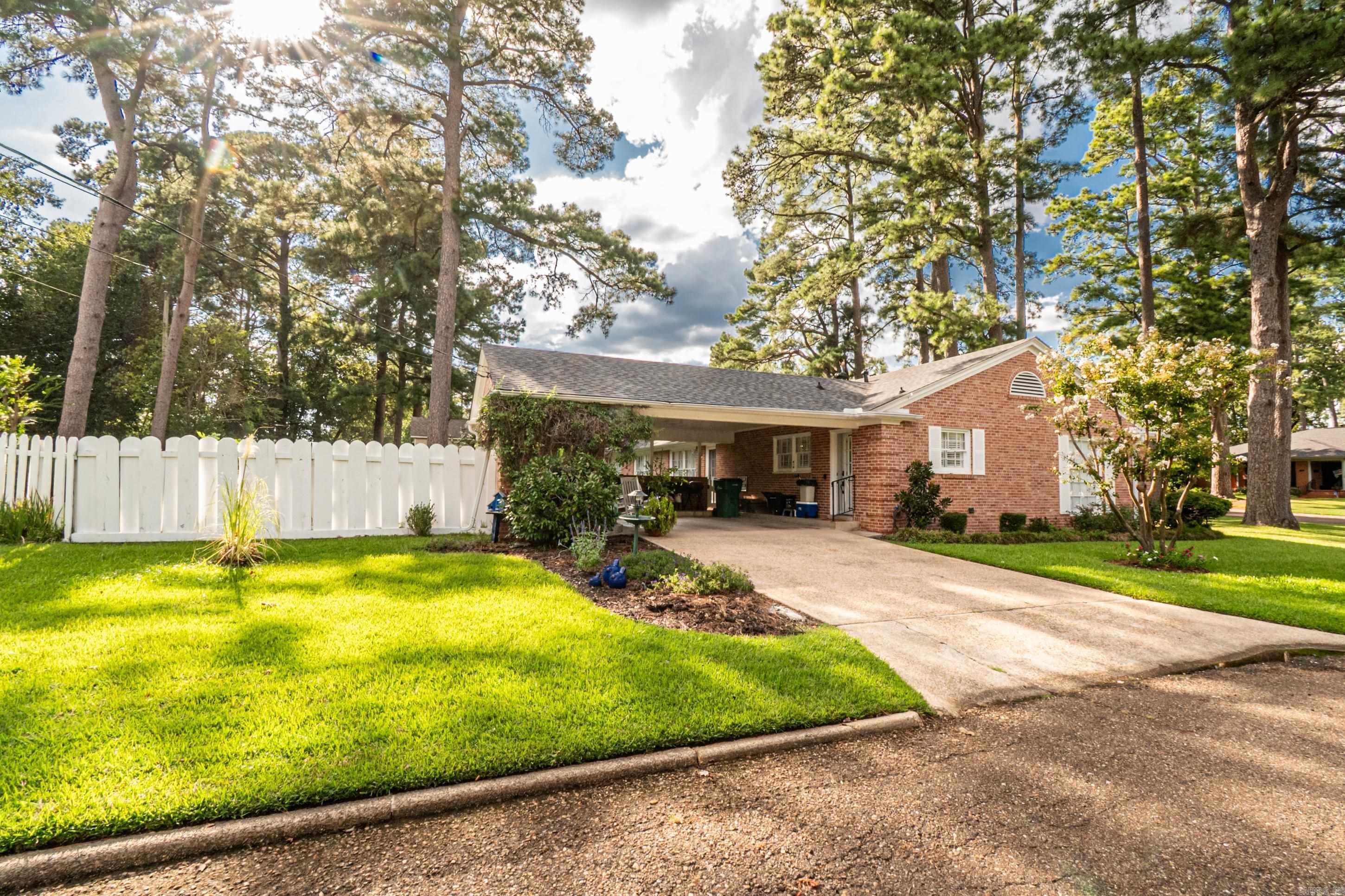 515 E 15Th St  El Dorado, AR