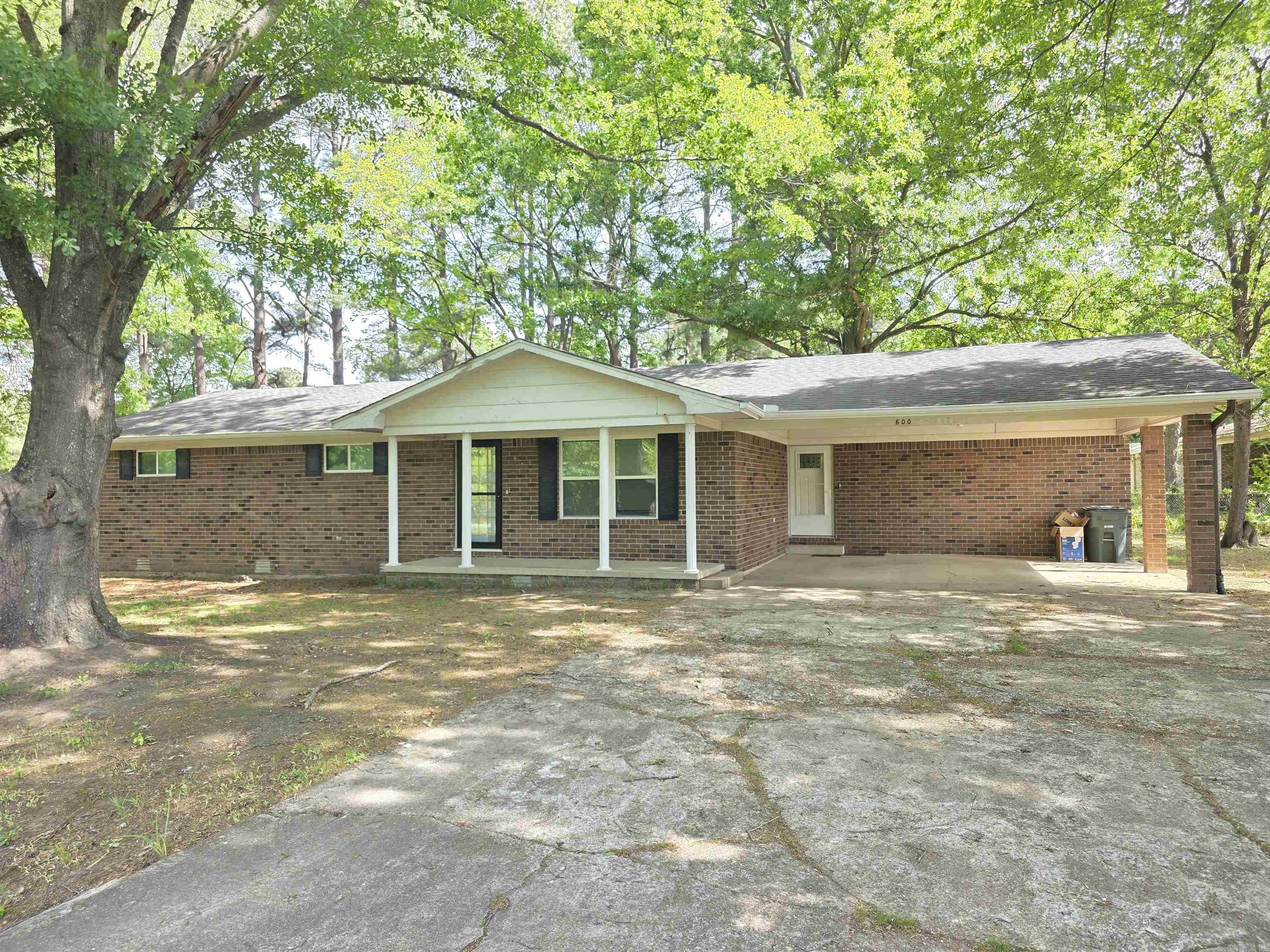 600 Walker  Bald Knob, AR