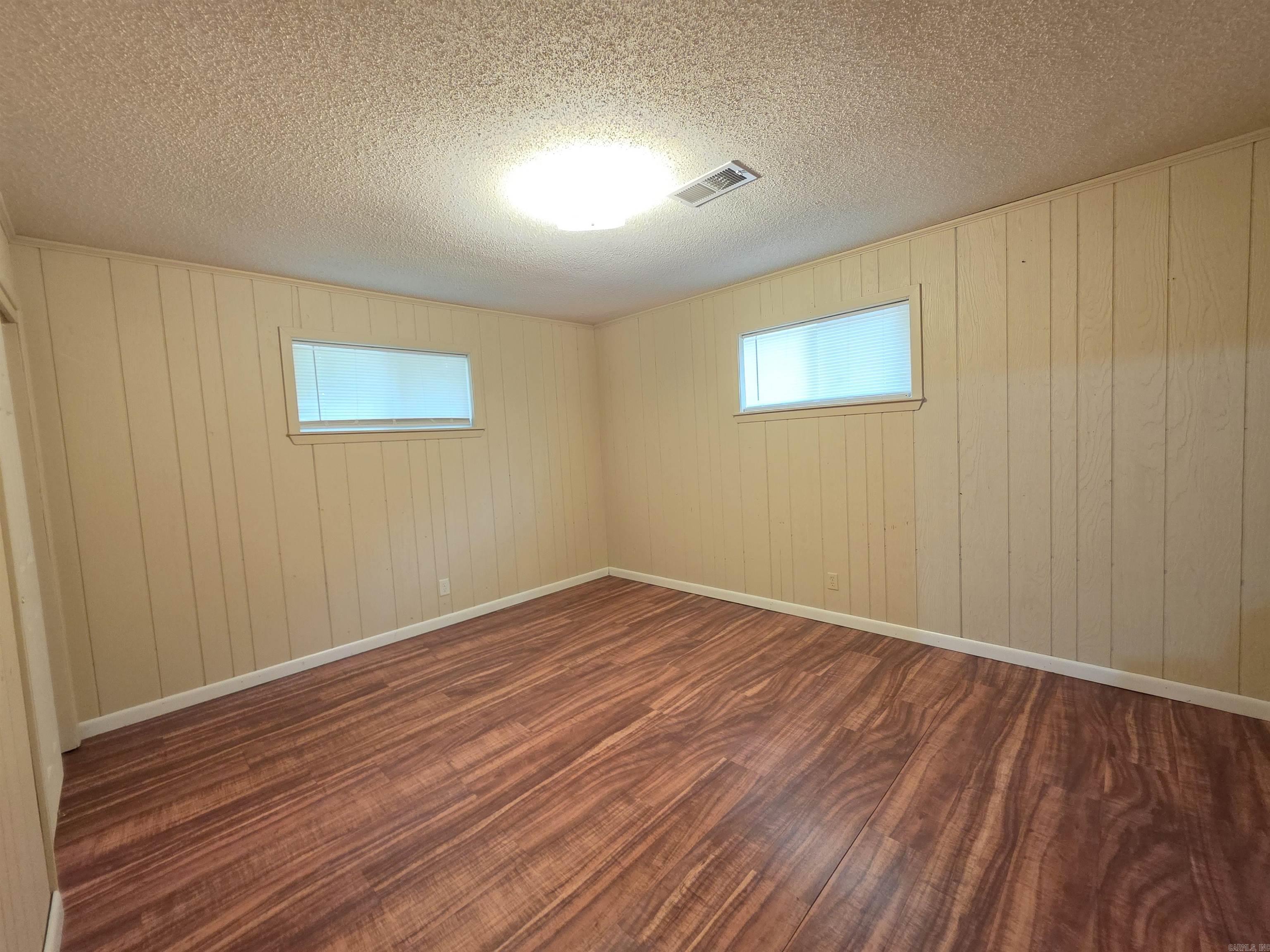 600 Walker  Bald Knob, AR