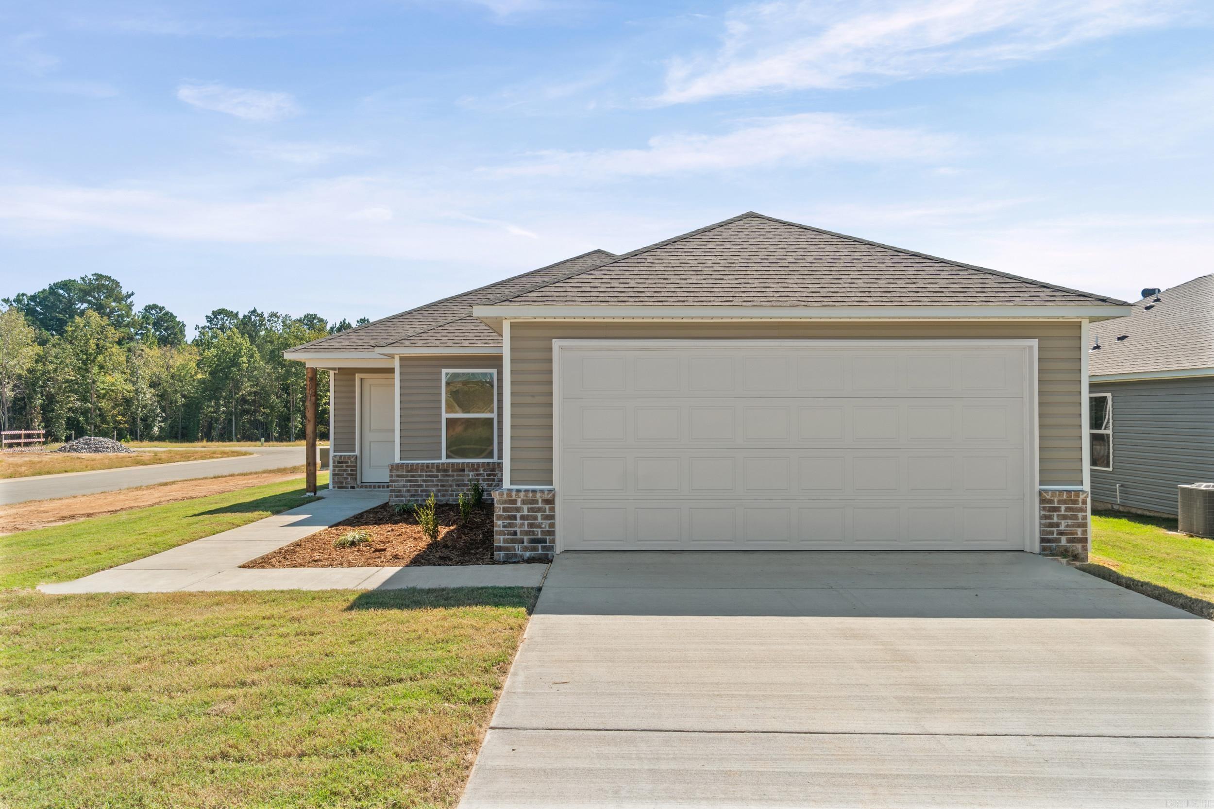 8001  Chesapeake Lot 1601  Block 16  Phase 4 Bauxite, AR
