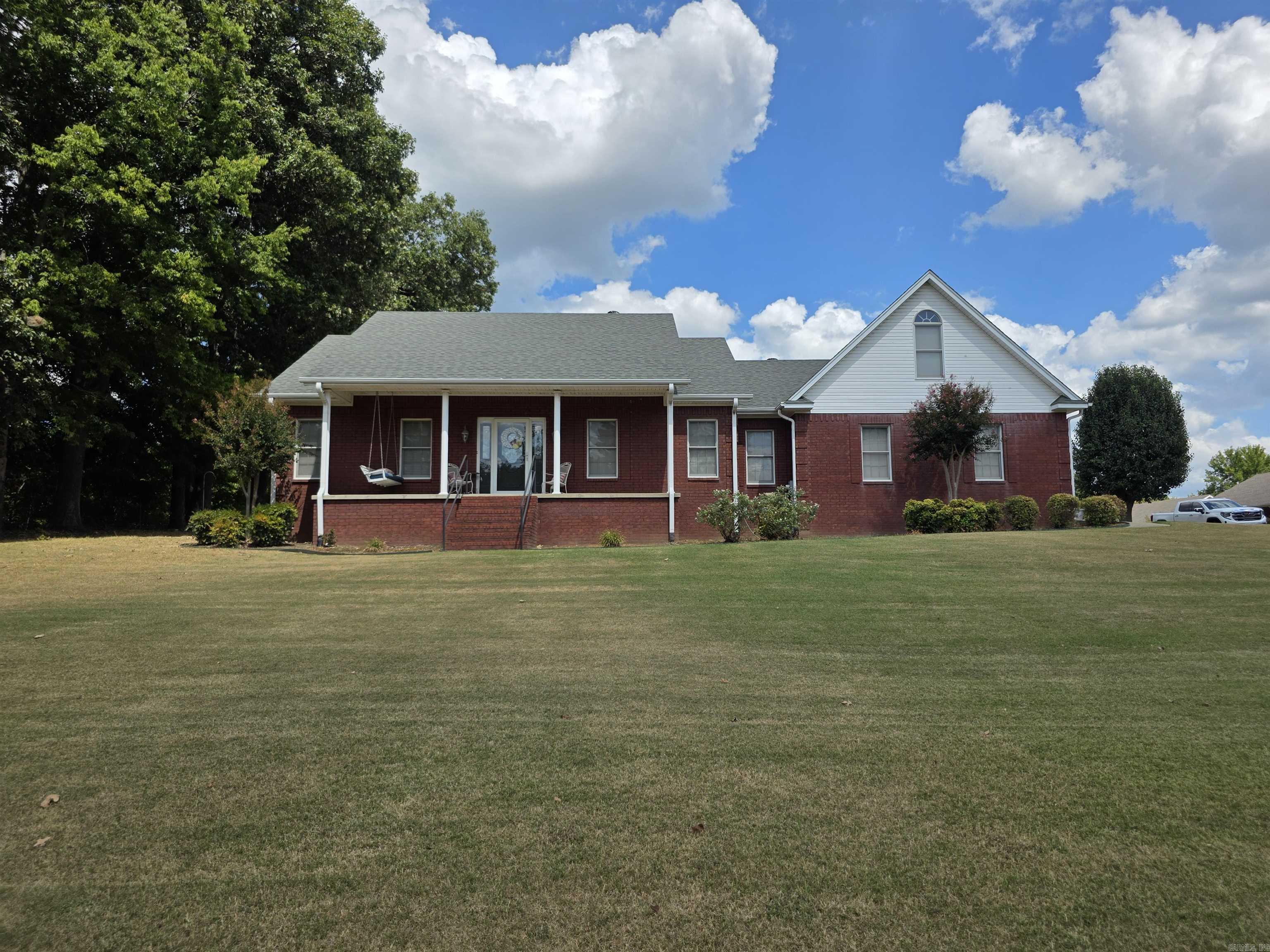 2301  Country Club Rd  Paragould, AR