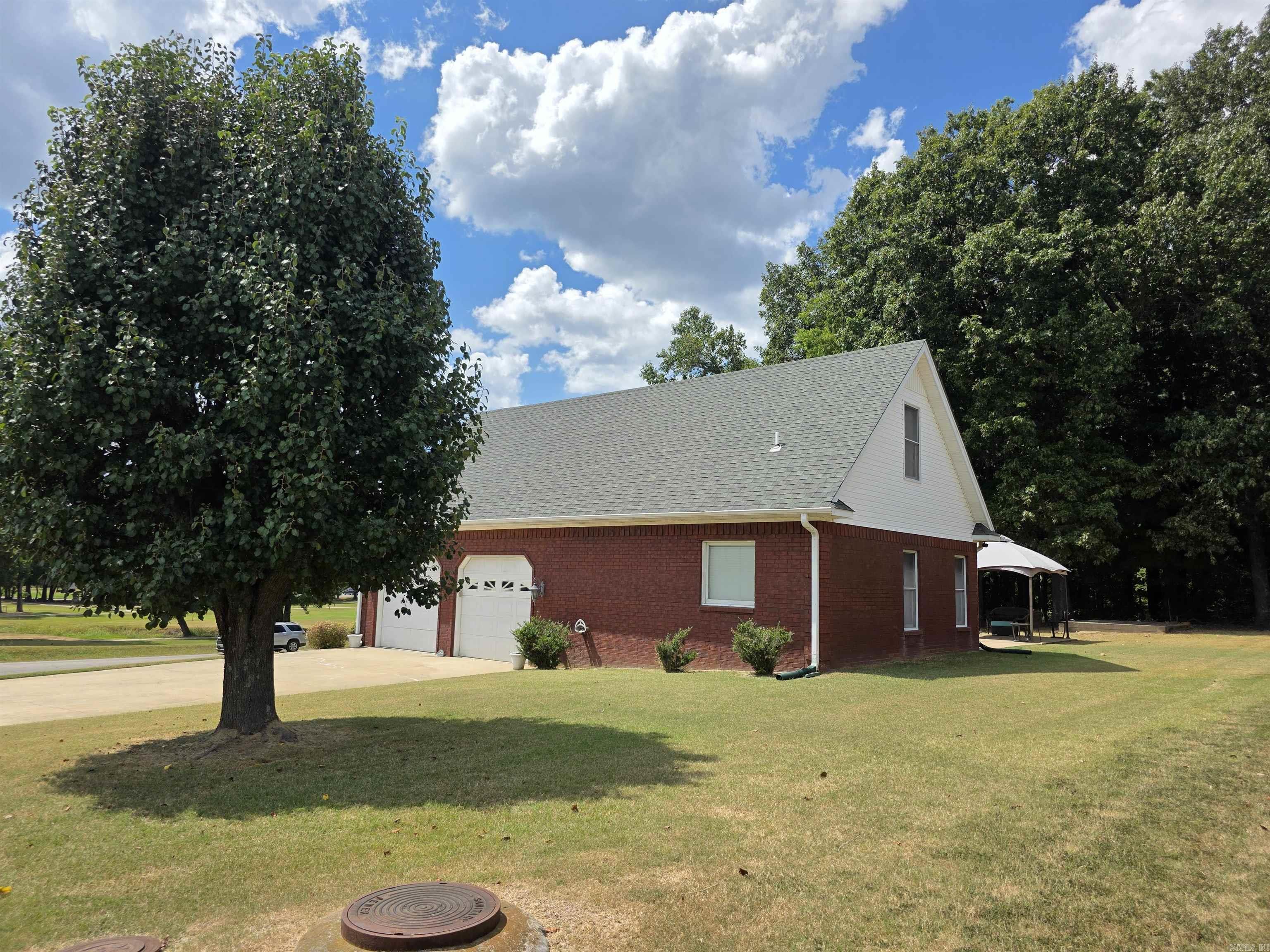 2301 Country Club Rd  Paragould, AR